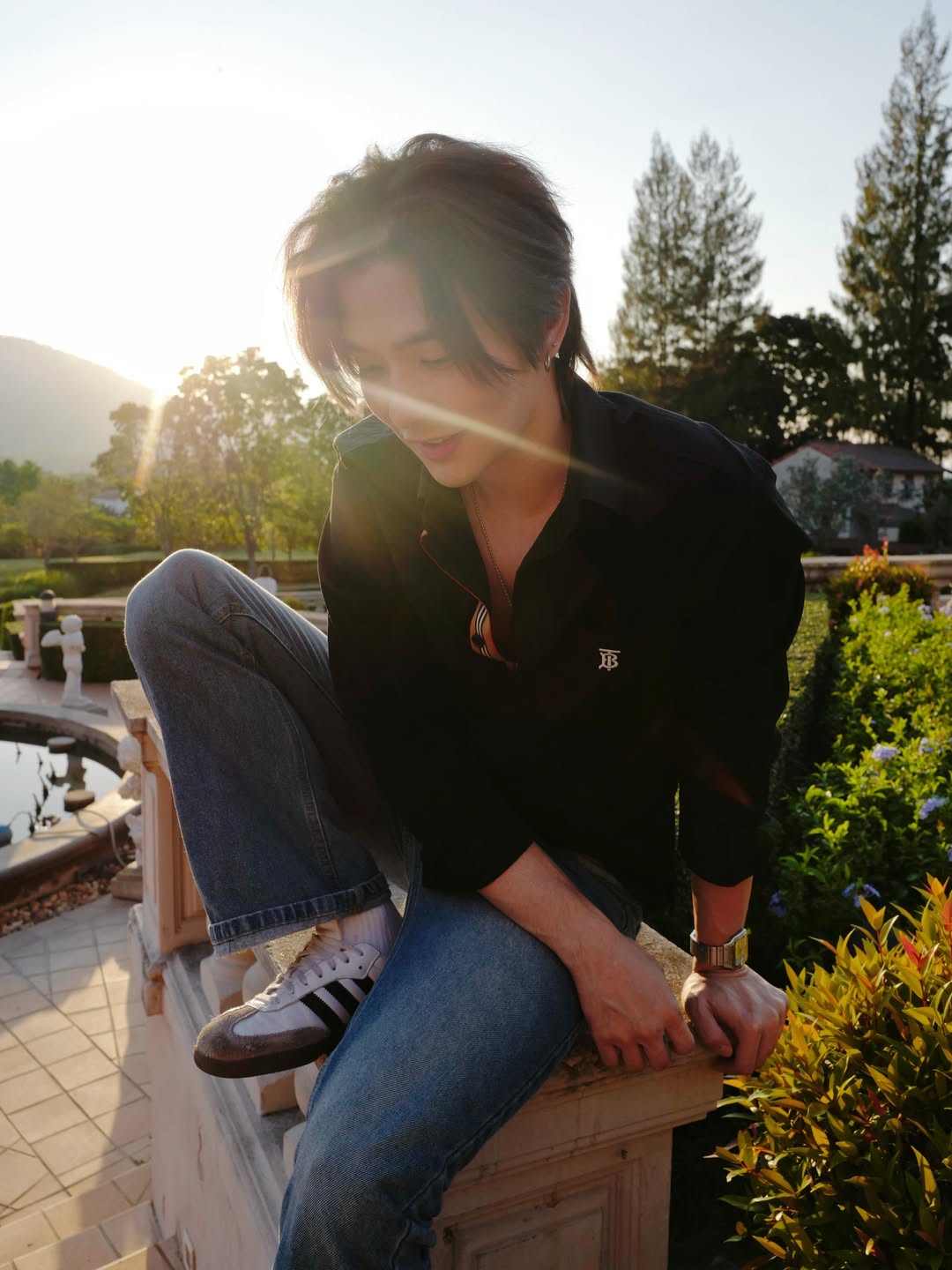 ลี - ฐานัฐพ์ โล่ห์คุณสมบัติ