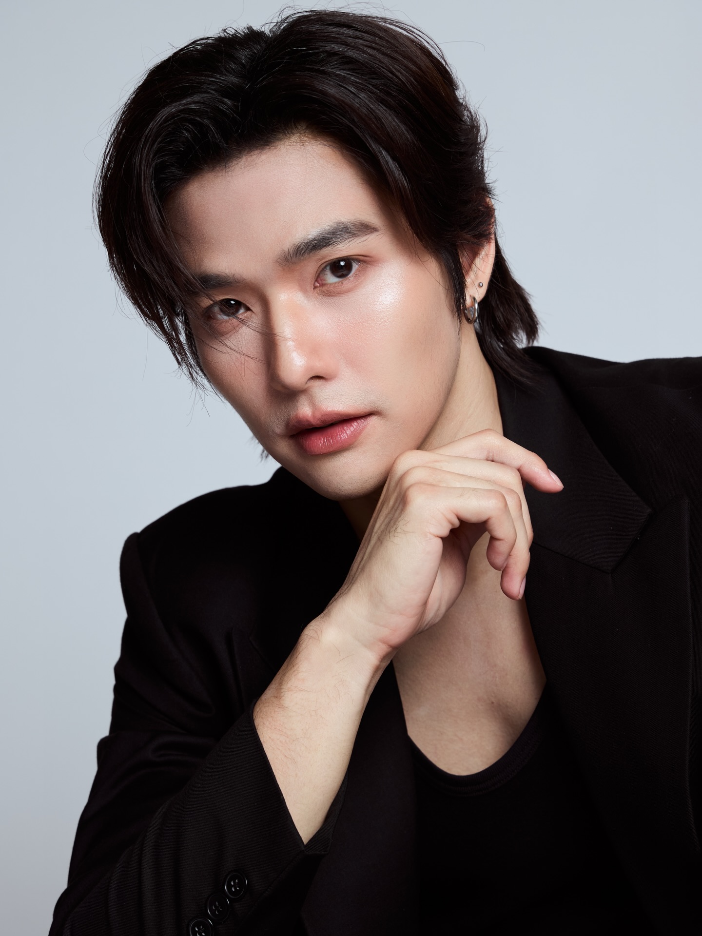 ลี - ฐานัฐพ์ โล่ห์คุณสมบัติ