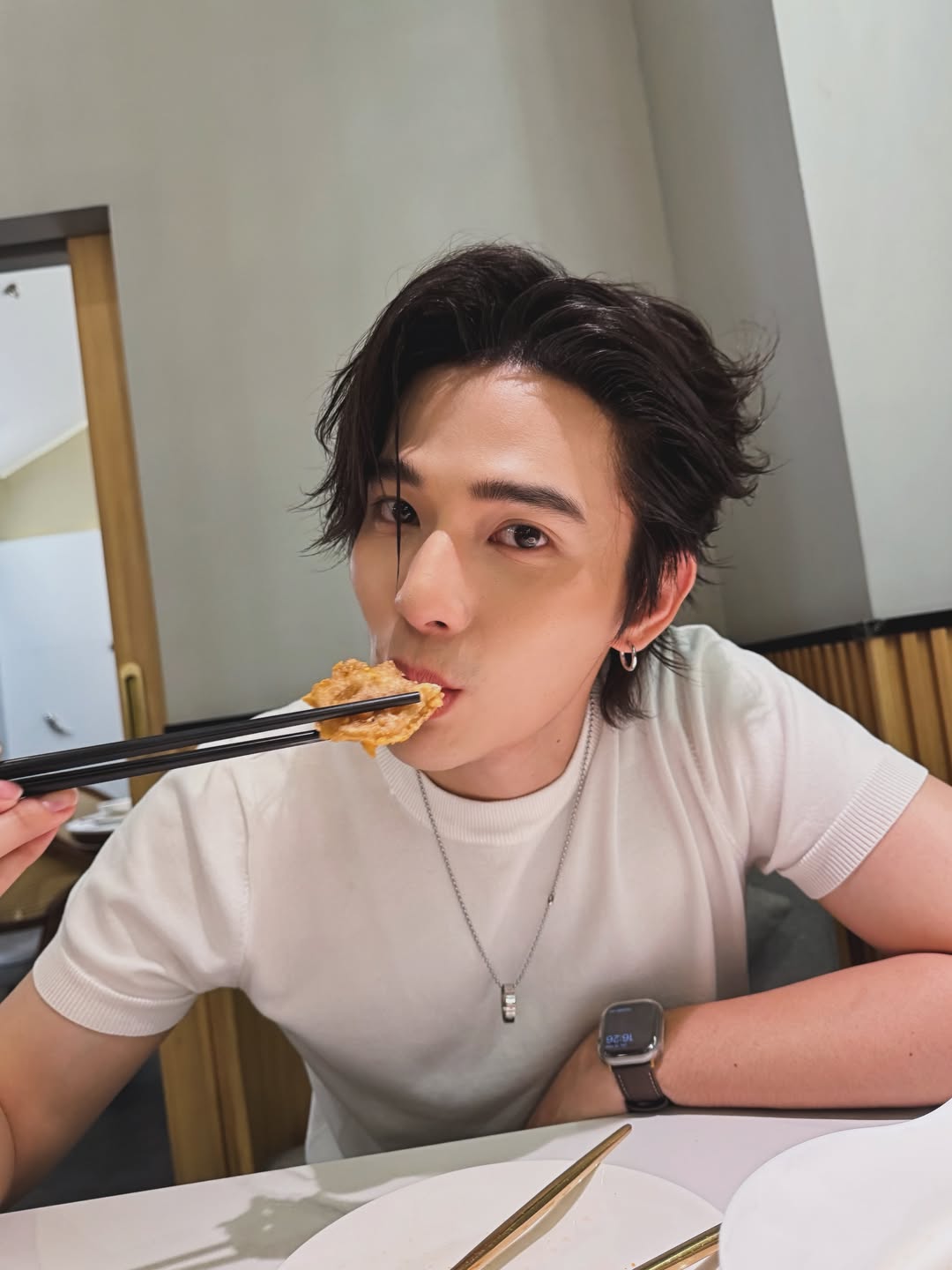 ลี - ฐานัฐพ์ โล่ห์คุณสมบัติ