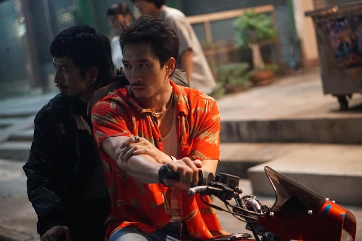 เฟย - ภัทร เอกแสงกุล