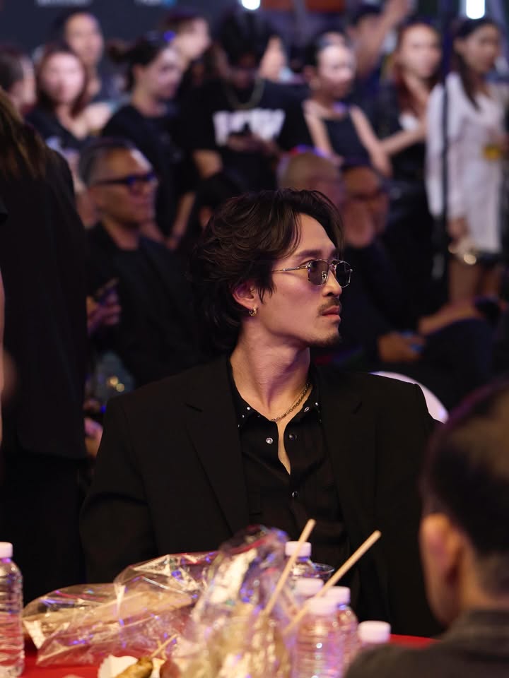 เฟย - ภัทร เอกแสงกุล