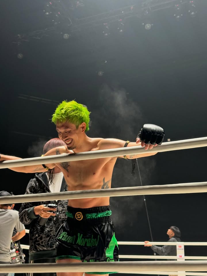 เฟย - ภัทร เอกแสงกุล