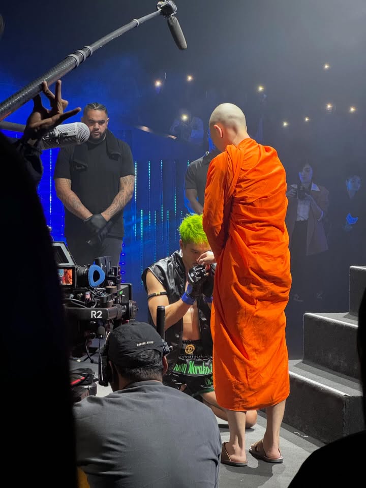 เฟย - ภัทร เอกแสงกุล