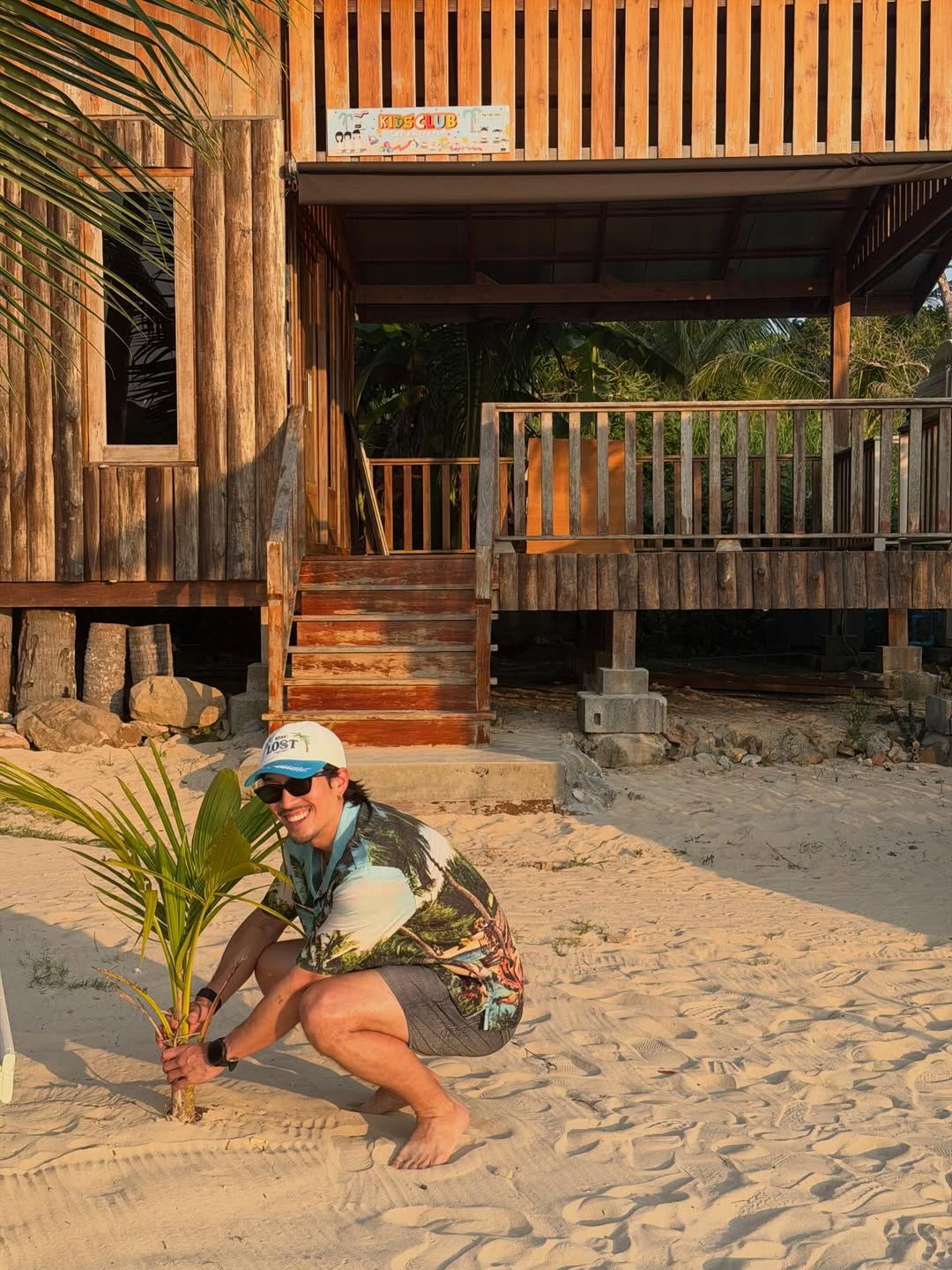 เฟย - ภัทร เอกแสงกุล