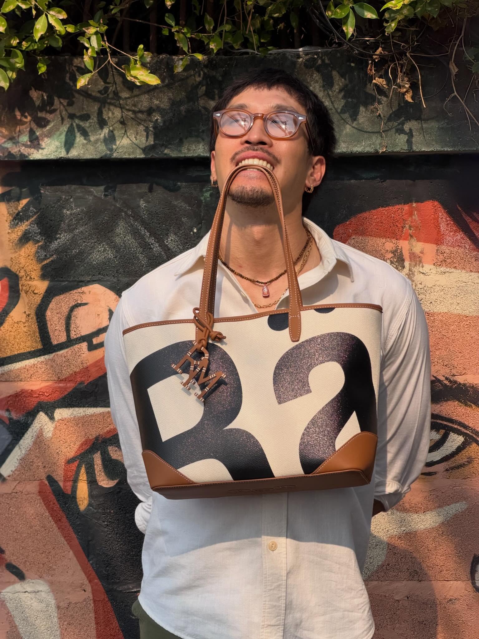 เฟย - ภัทร เอกแสงกุล