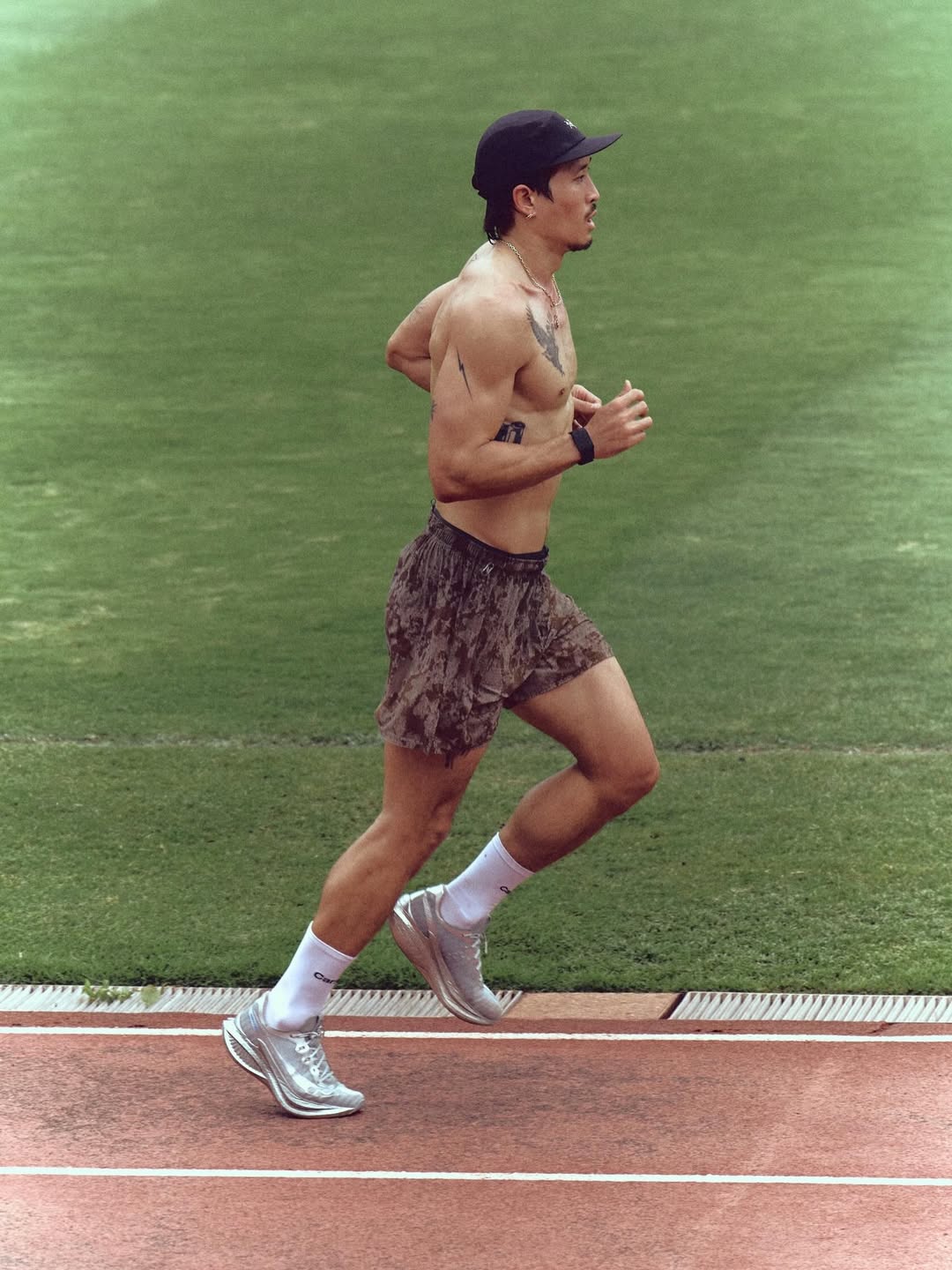เฟย - ภัทร เอกแสงกุล