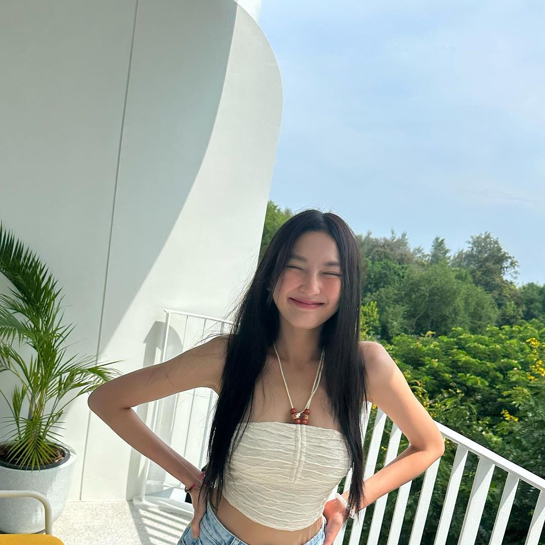 แพรว - นฤภรกมล ฉายแสง