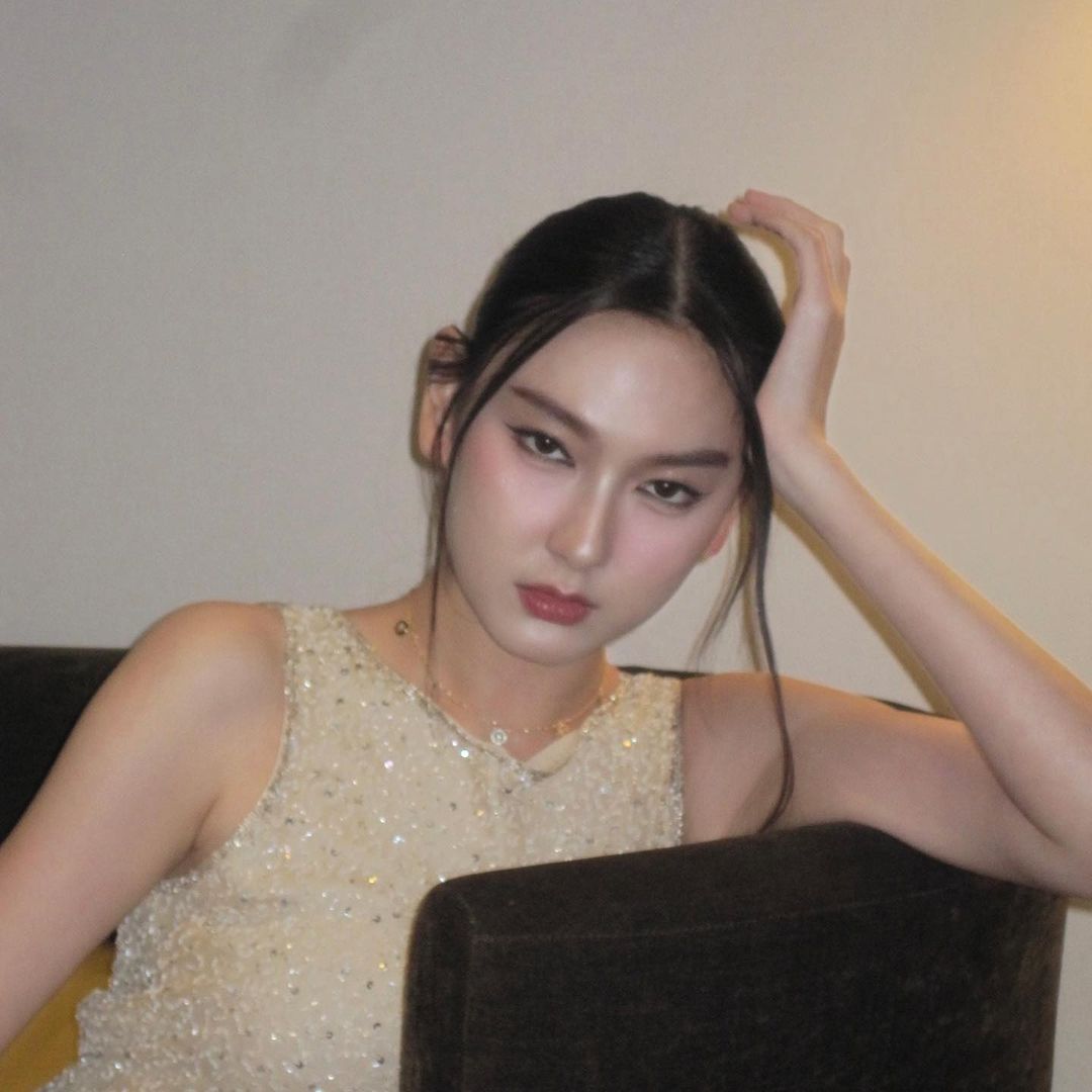 แพรว - นฤภรกมล ฉายแสง