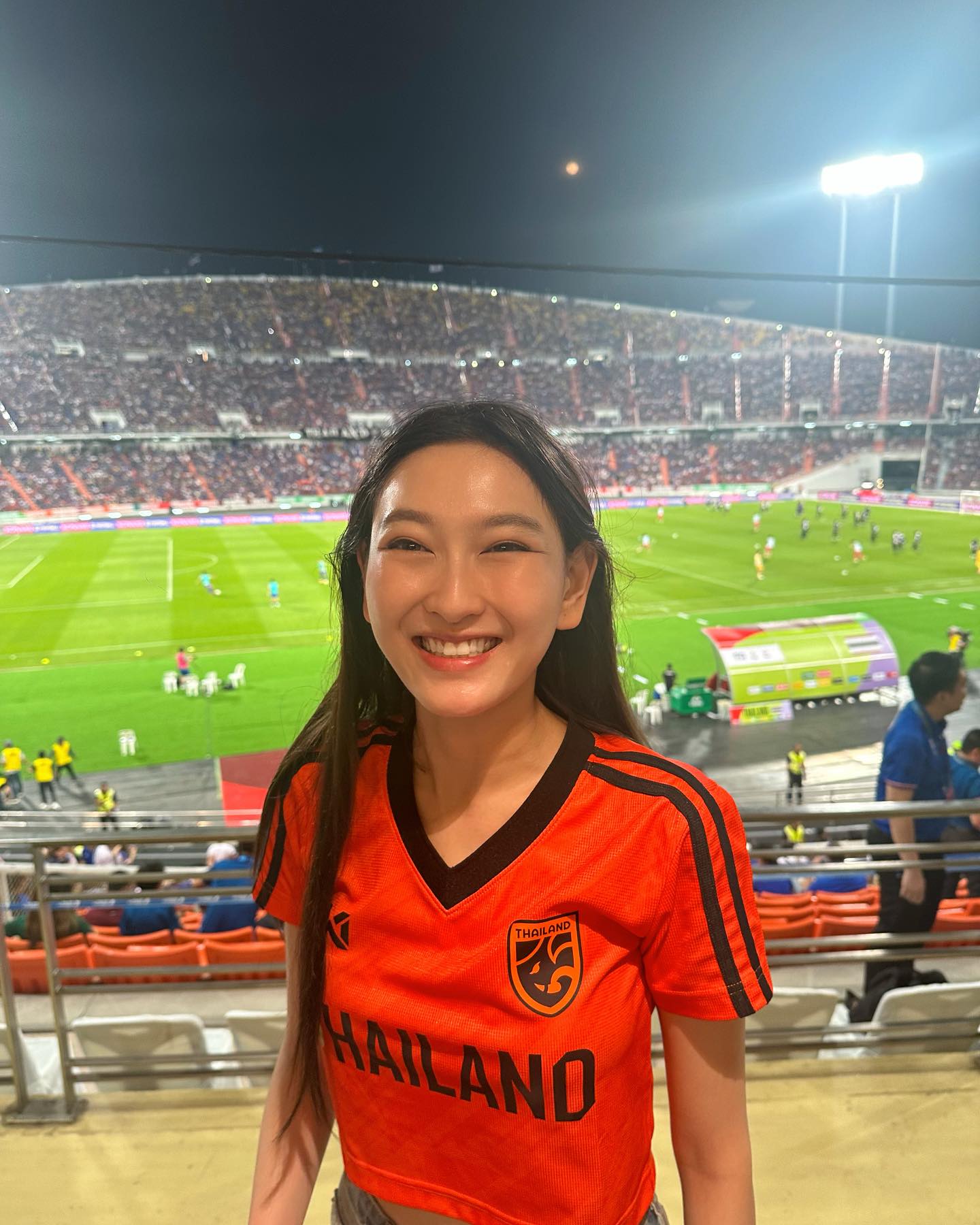 แพรว - นฤภรกมล ฉายแสง