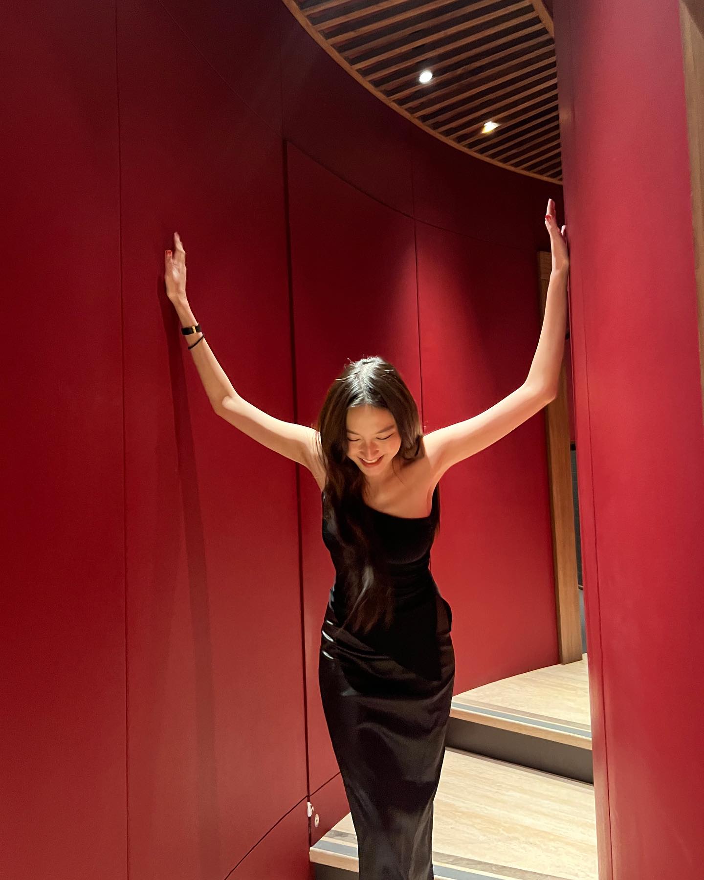 แพรว - นฤภรกมล ฉายแสง