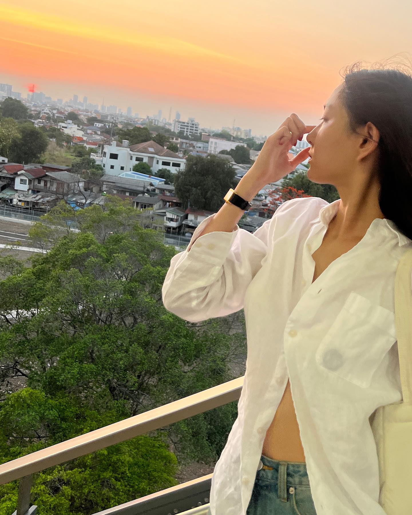 แพรว - นฤภรกมล ฉายแสง