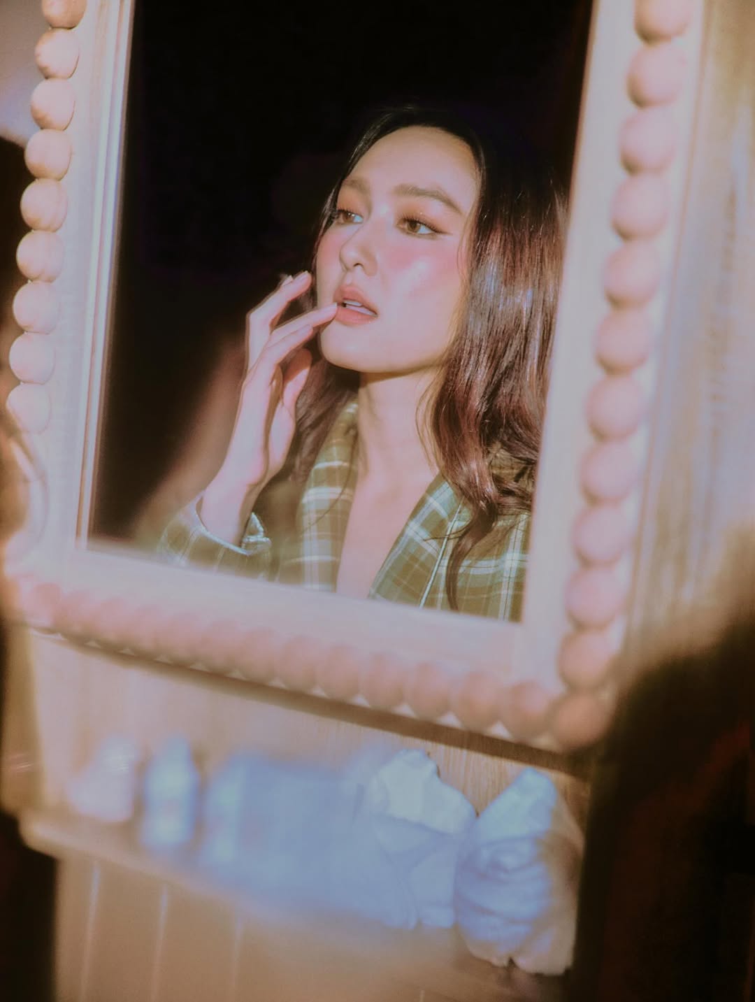 แพรว - นฤภรกมล ฉายแสง