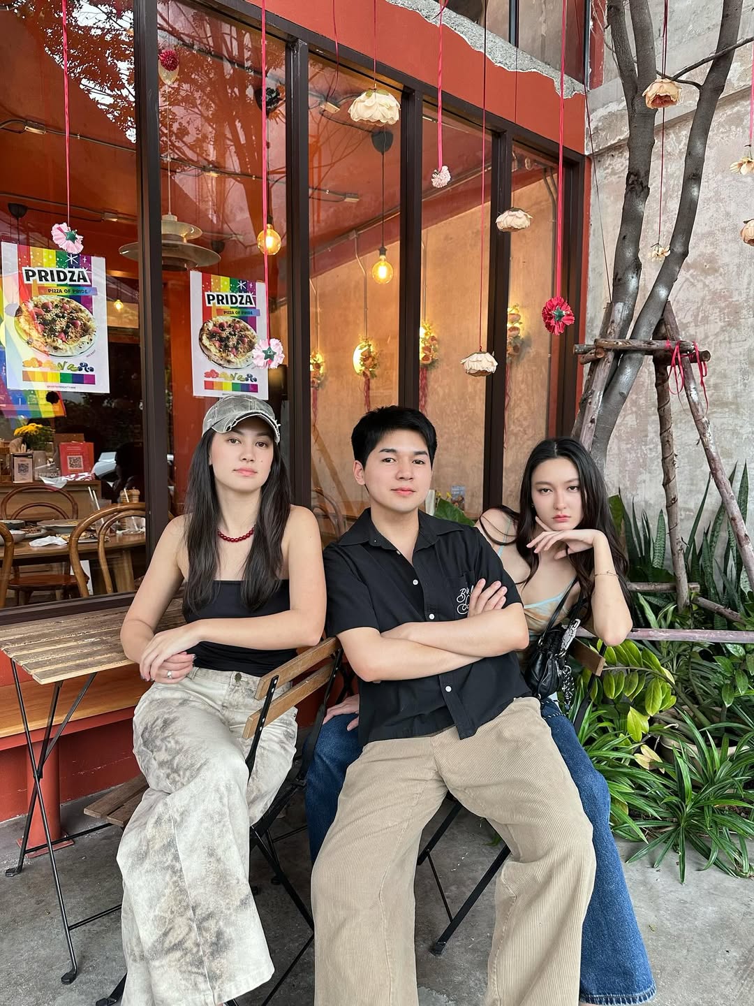 แพรว - นฤภรกมล ฉายแสง