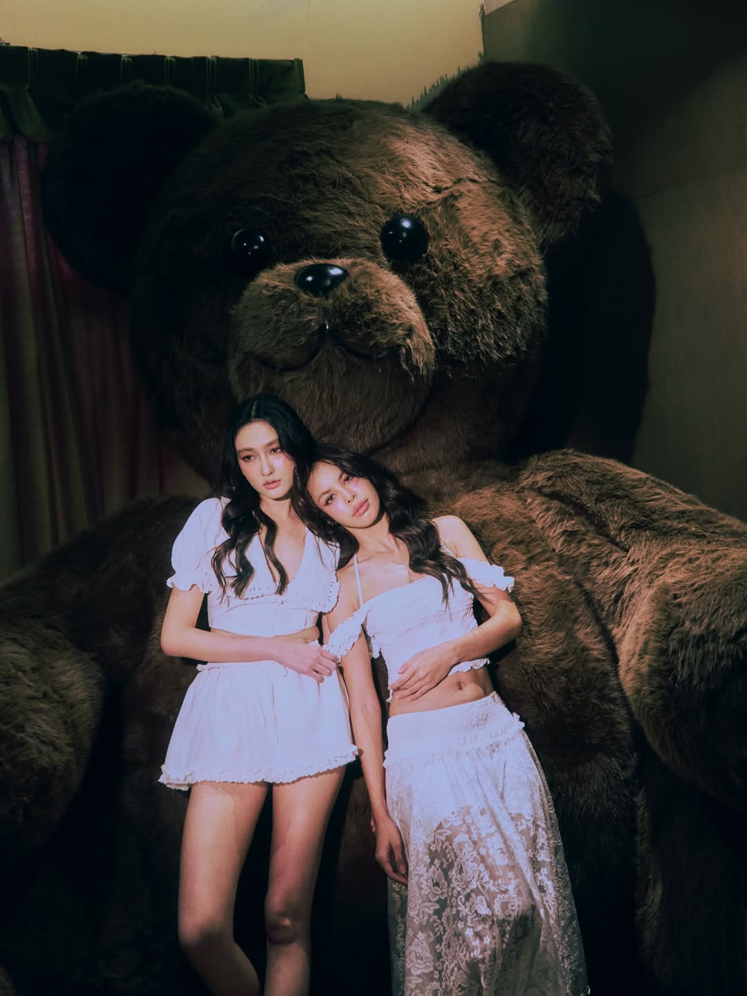 แพรว - นฤภรกมล ฉายแสง