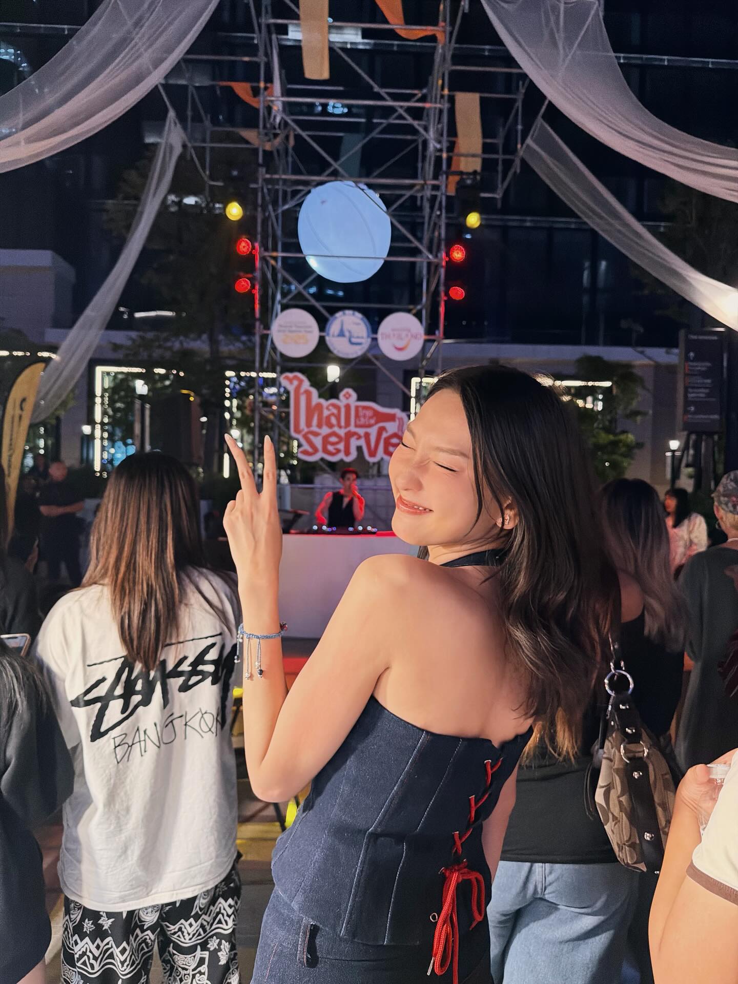 แพรว - นฤภรกมล ฉายแสง