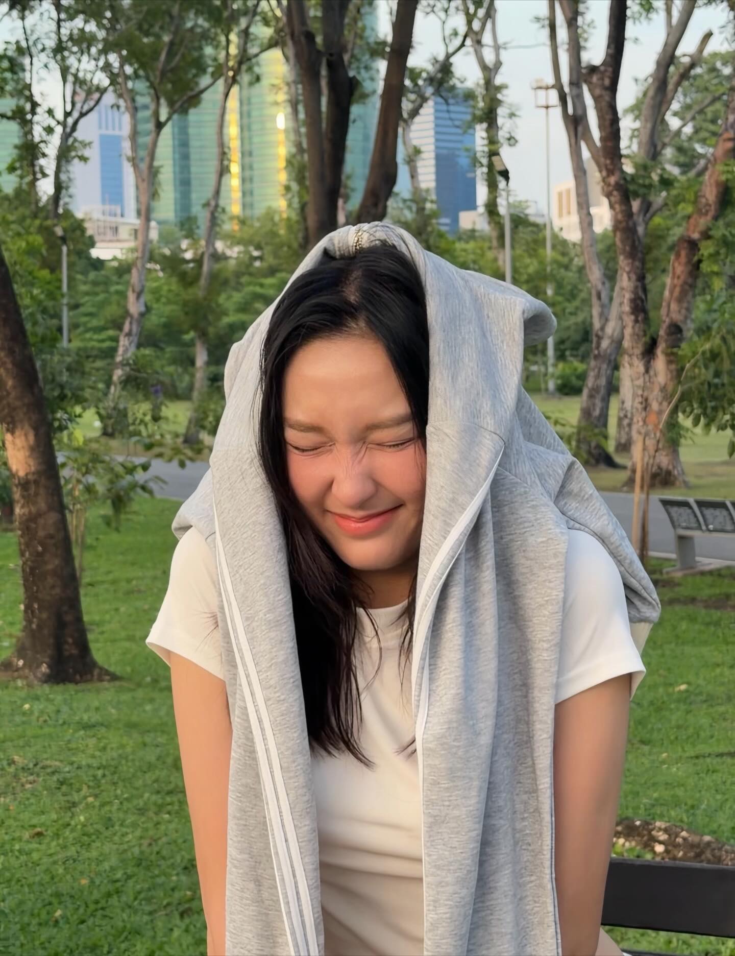 แพรว - นฤภรกมล ฉายแสง
