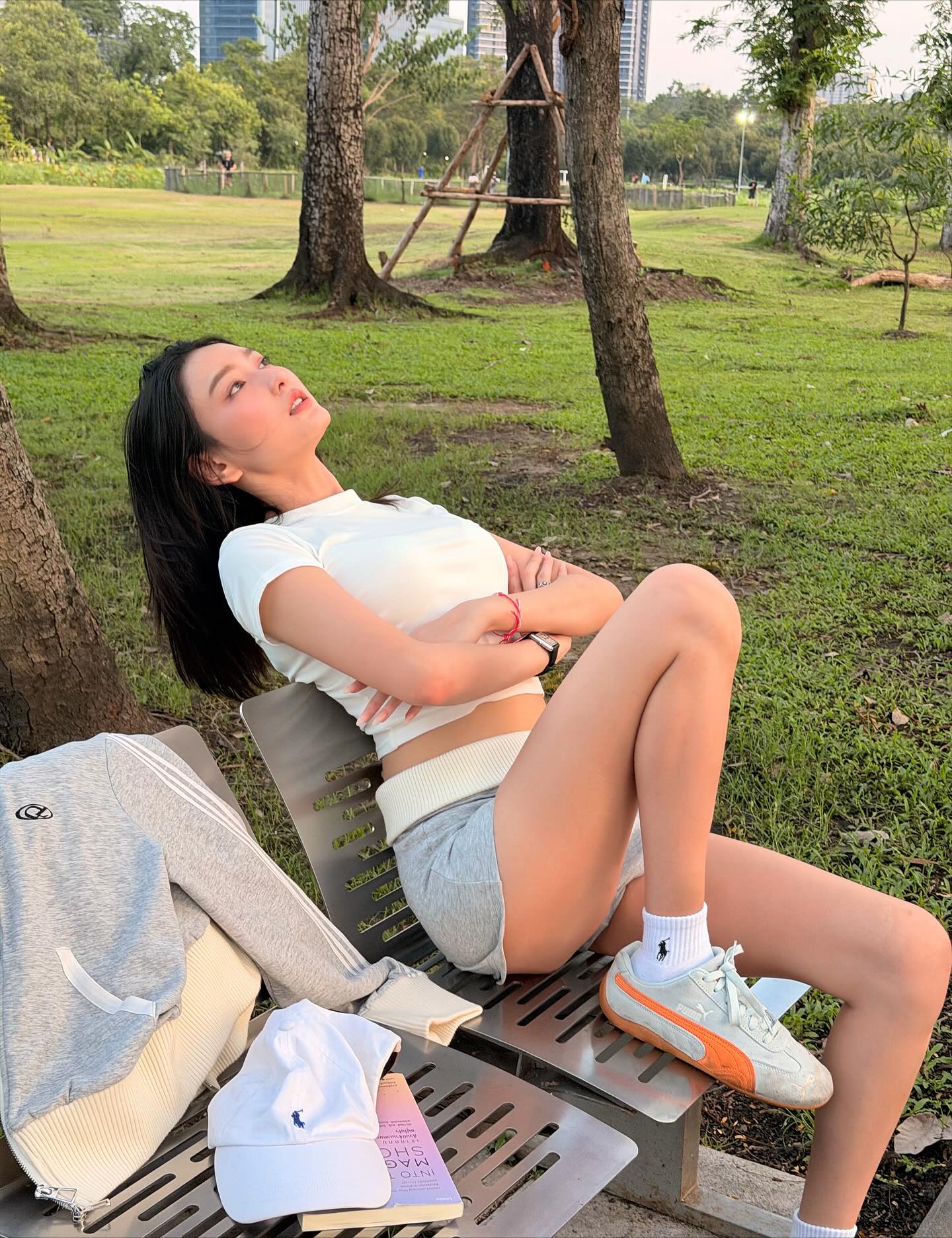 แพรว - นฤภรกมล ฉายแสง
