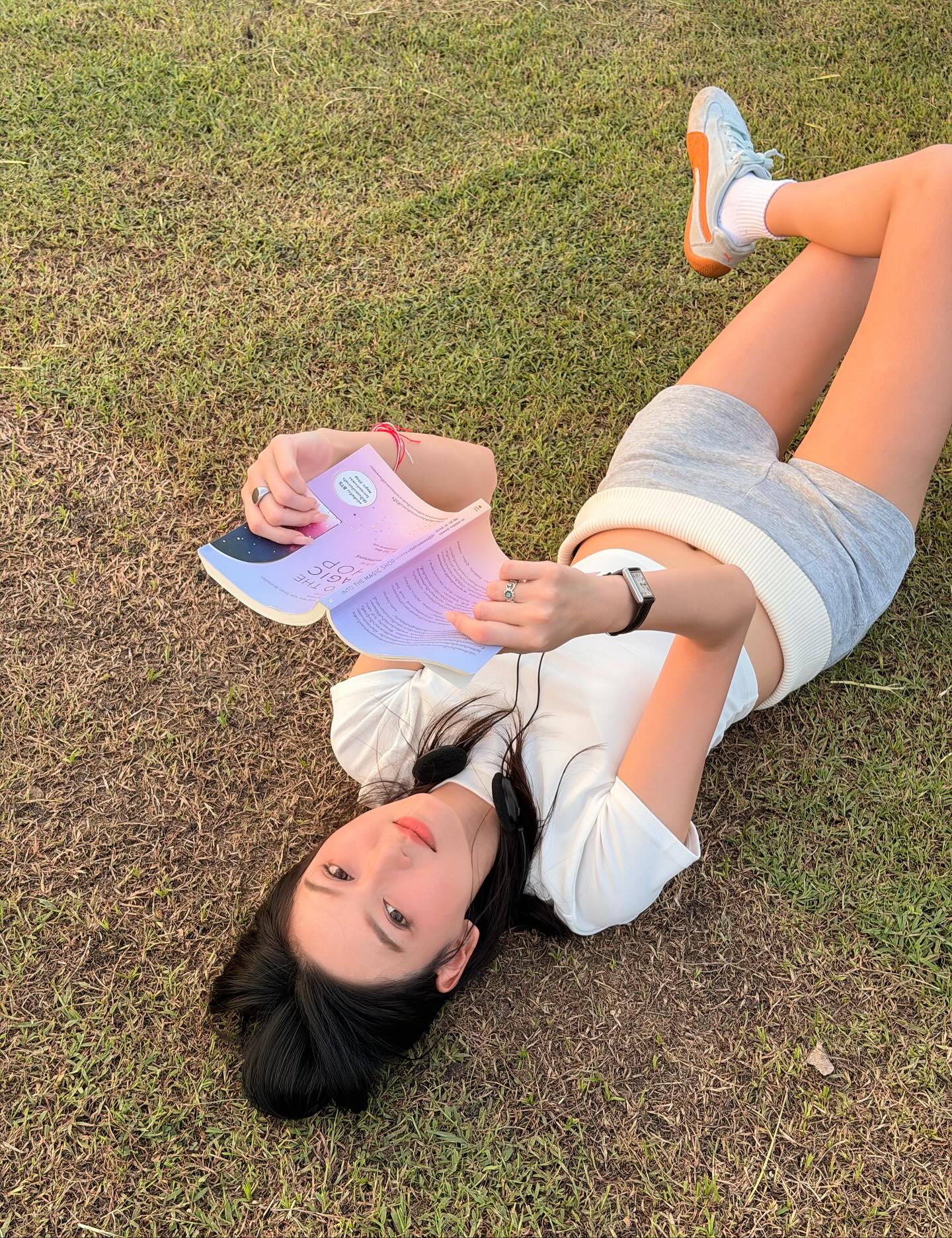 แพรว - นฤภรกมล ฉายแสง