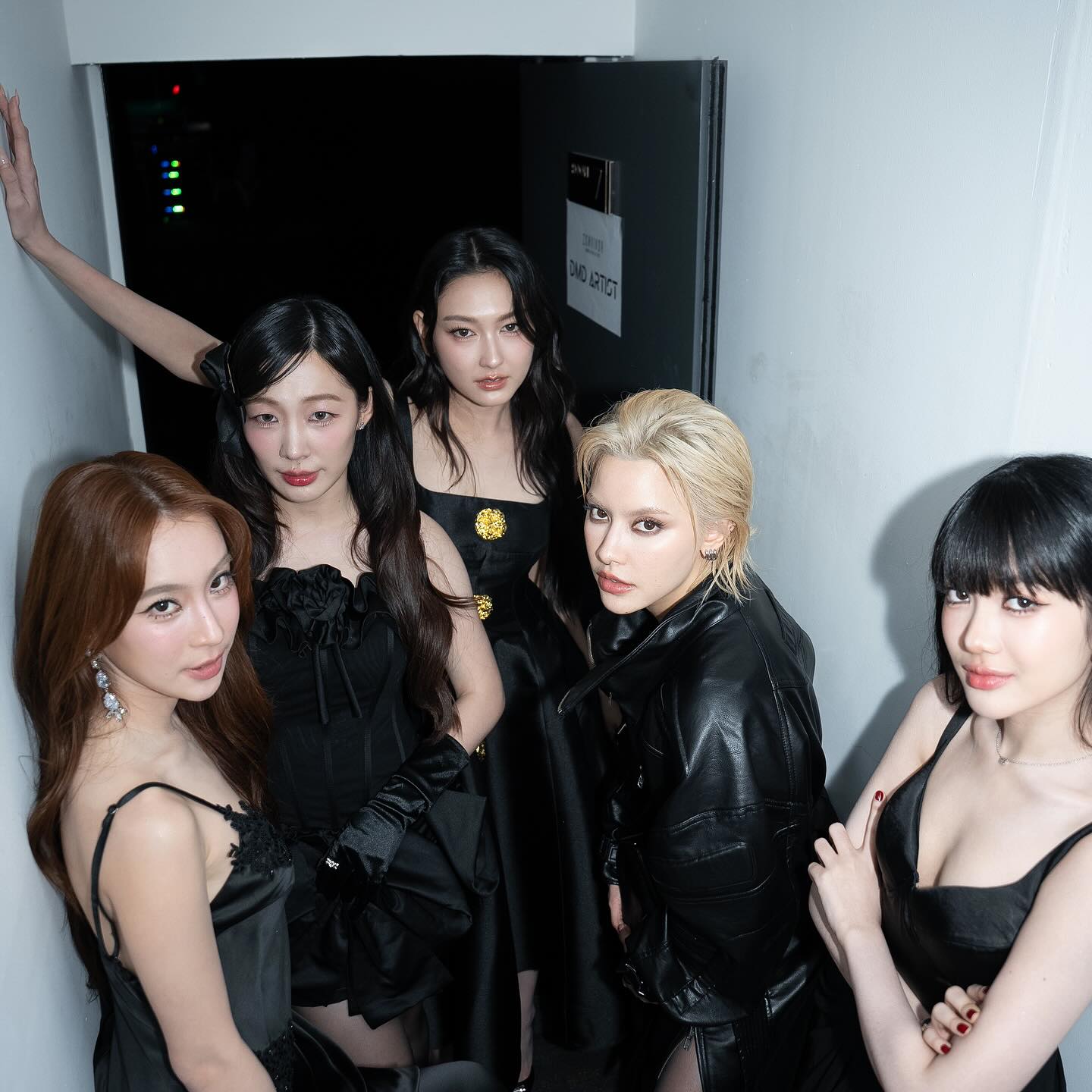 แพรว - นฤภรกมล ฉายแสง