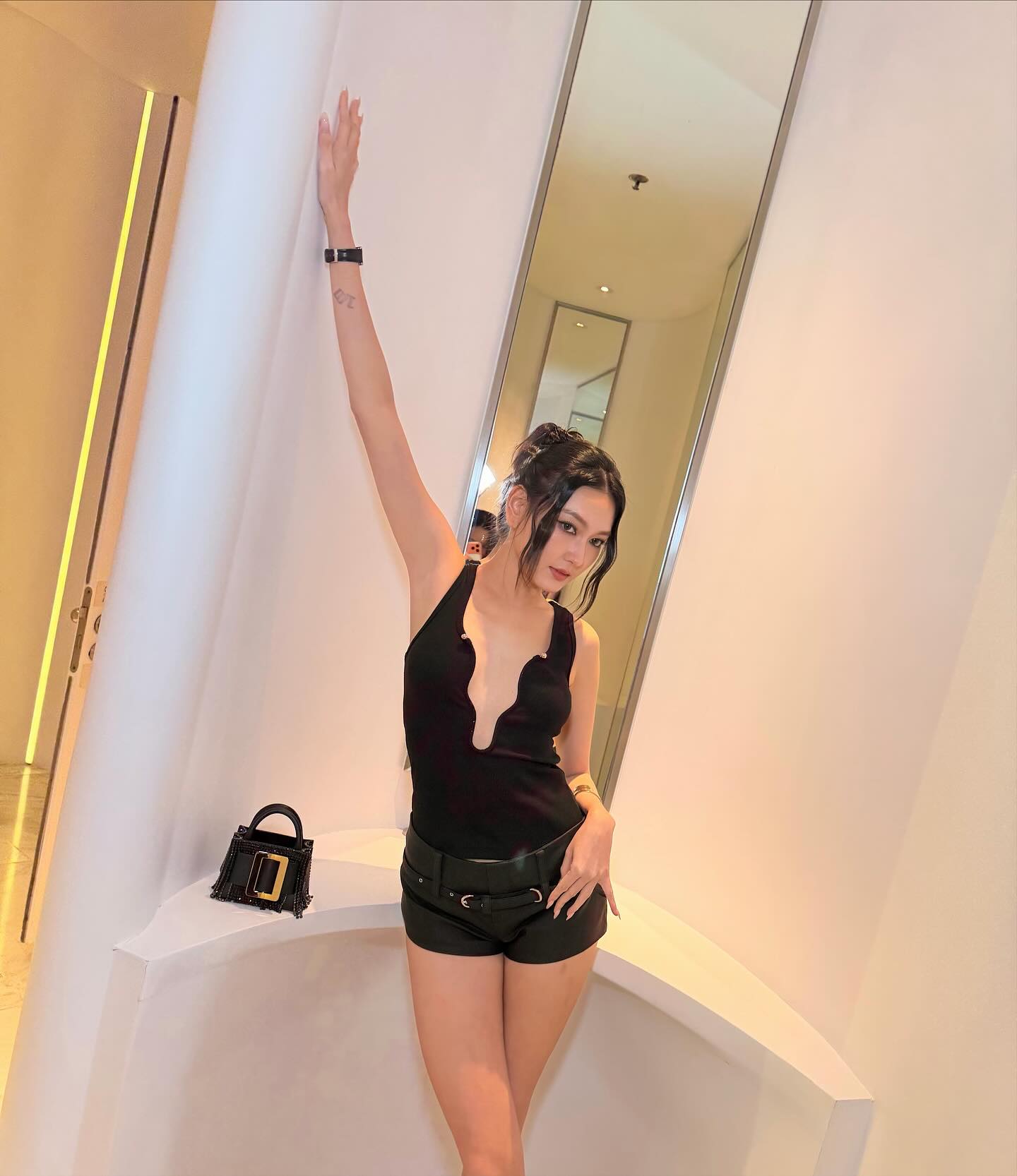 แพรว - นฤภรกมล ฉายแสง