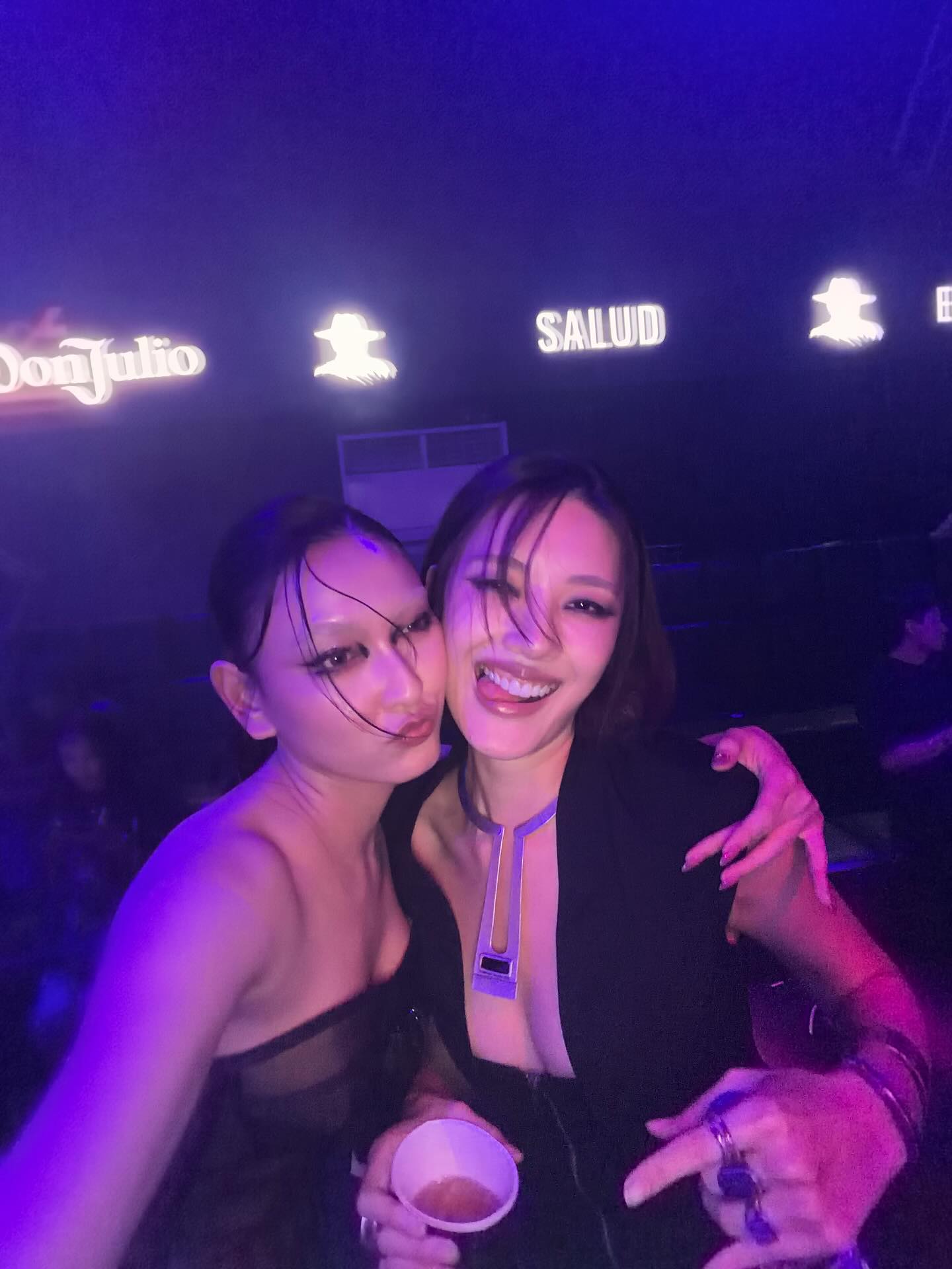 แพรว - นฤภรกมล ฉายแสง