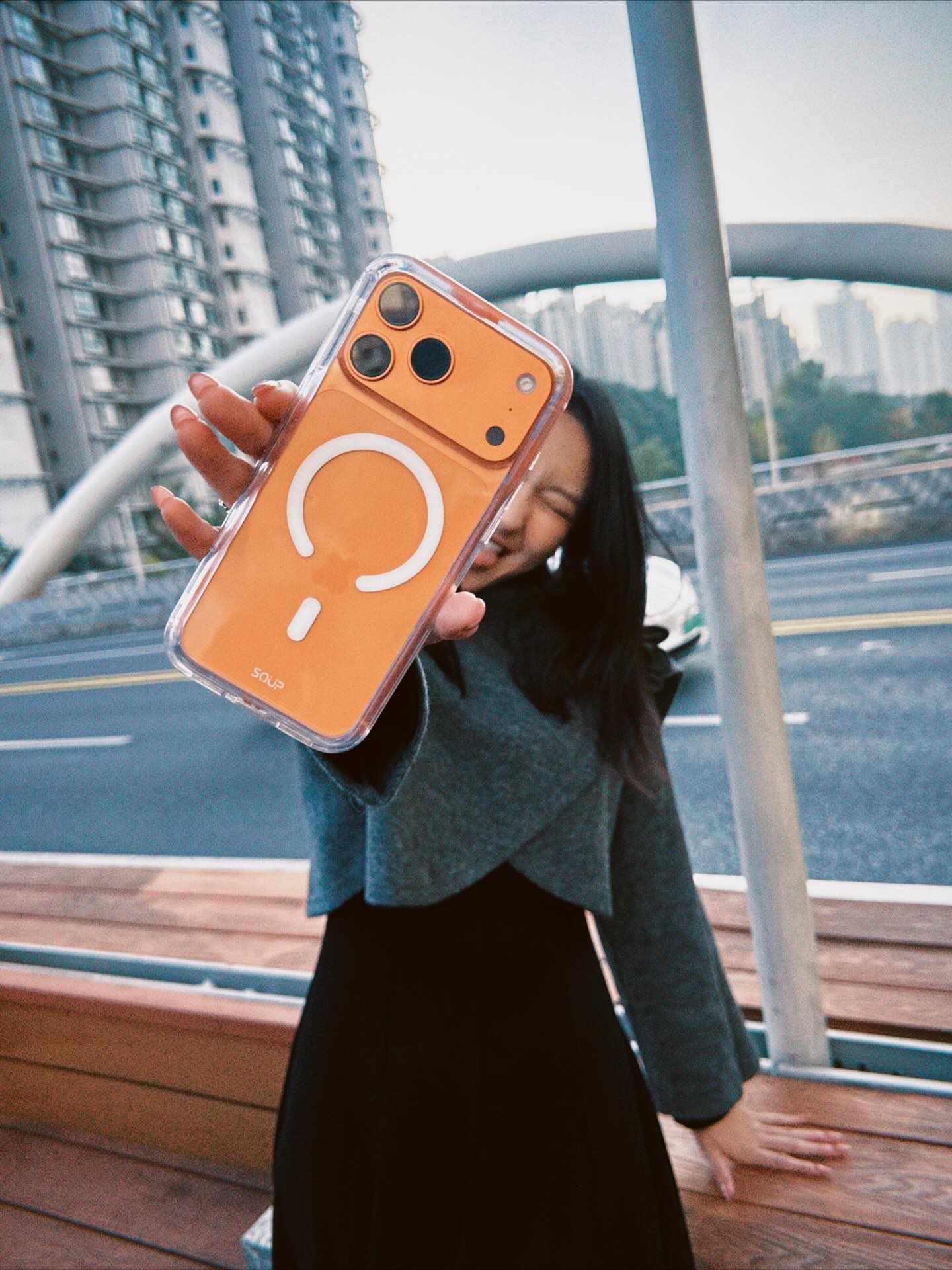 แพรว - นฤภรกมล ฉายแสง