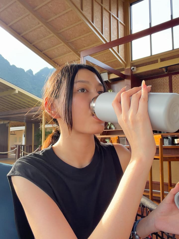 แพรว - นฤภรกมล ฉายแสง