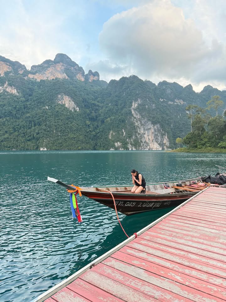 แพรว - นฤภรกมล ฉายแสง