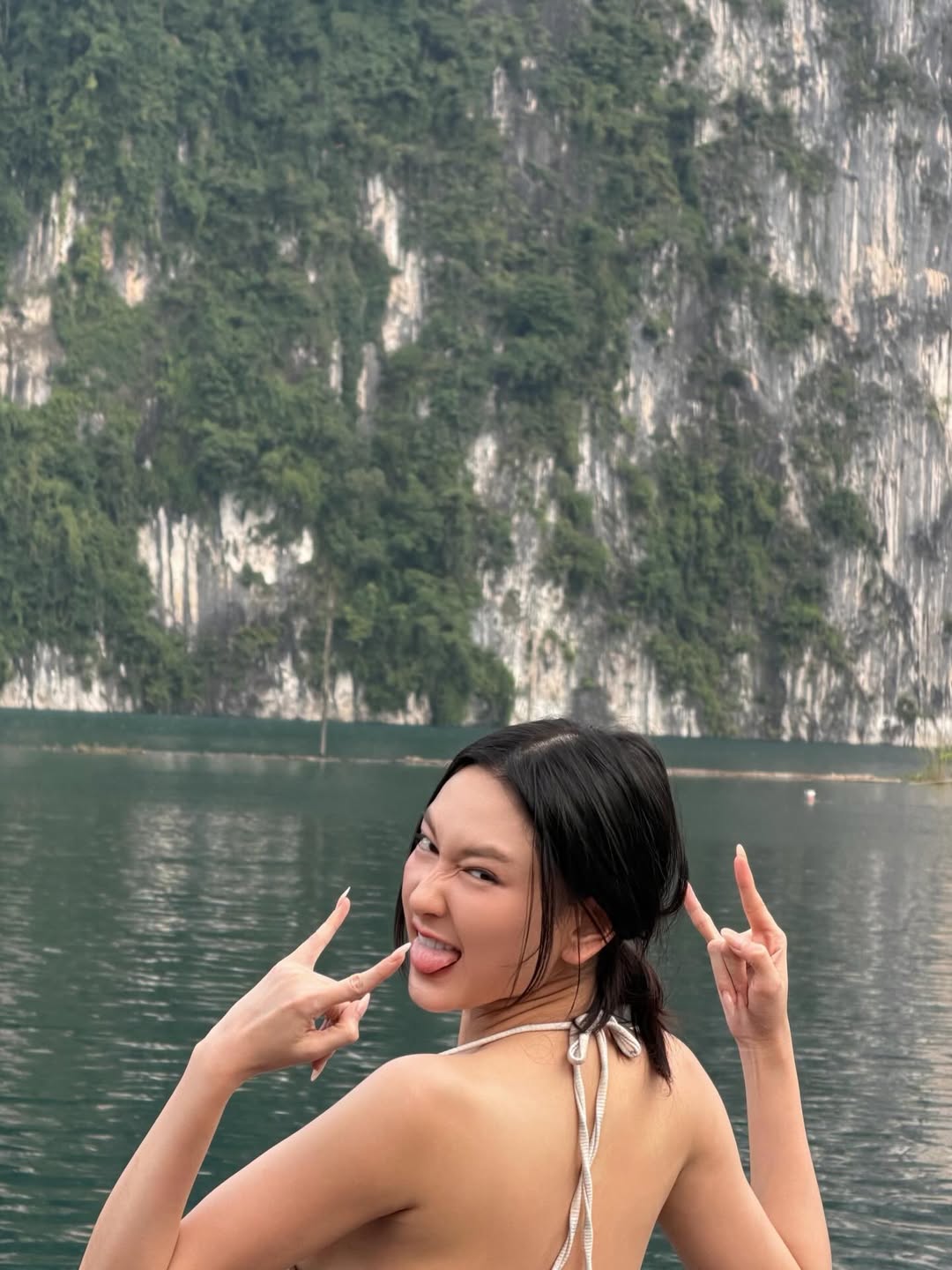 แพรว - นฤภรกมล ฉายแสง