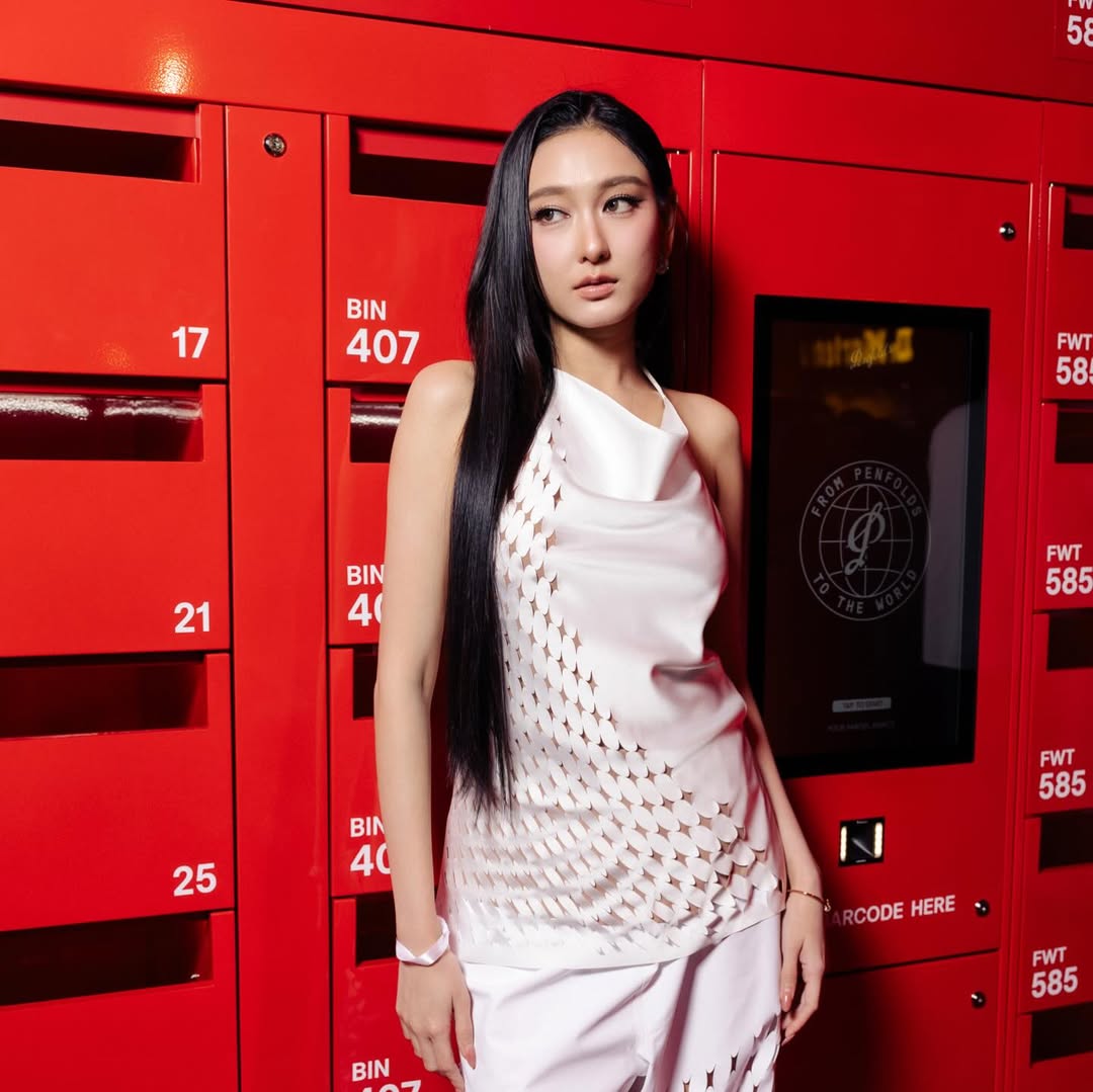 แพรว - นฤภรกมล ฉายแสง