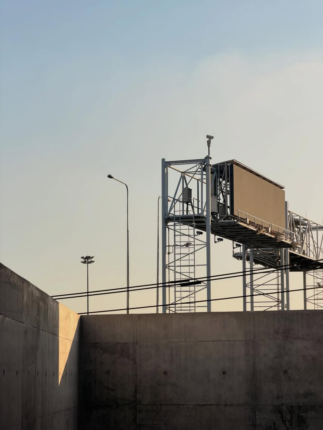 แพรว - นฤภรกมล ฉายแสง