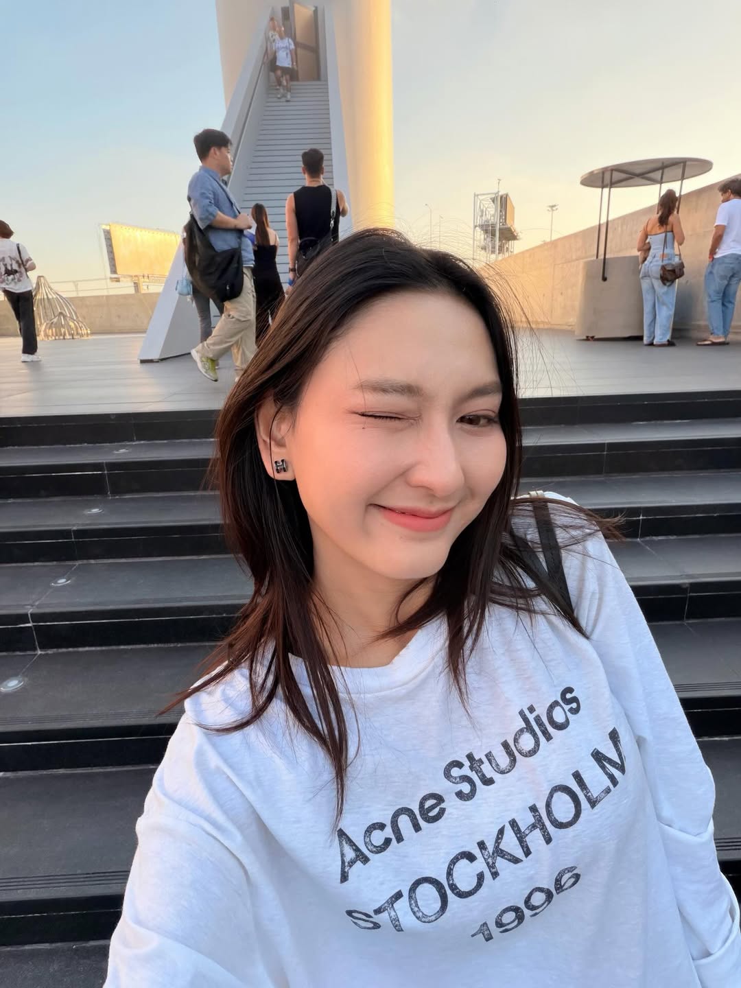 แพรว - นฤภรกมล ฉายแสง