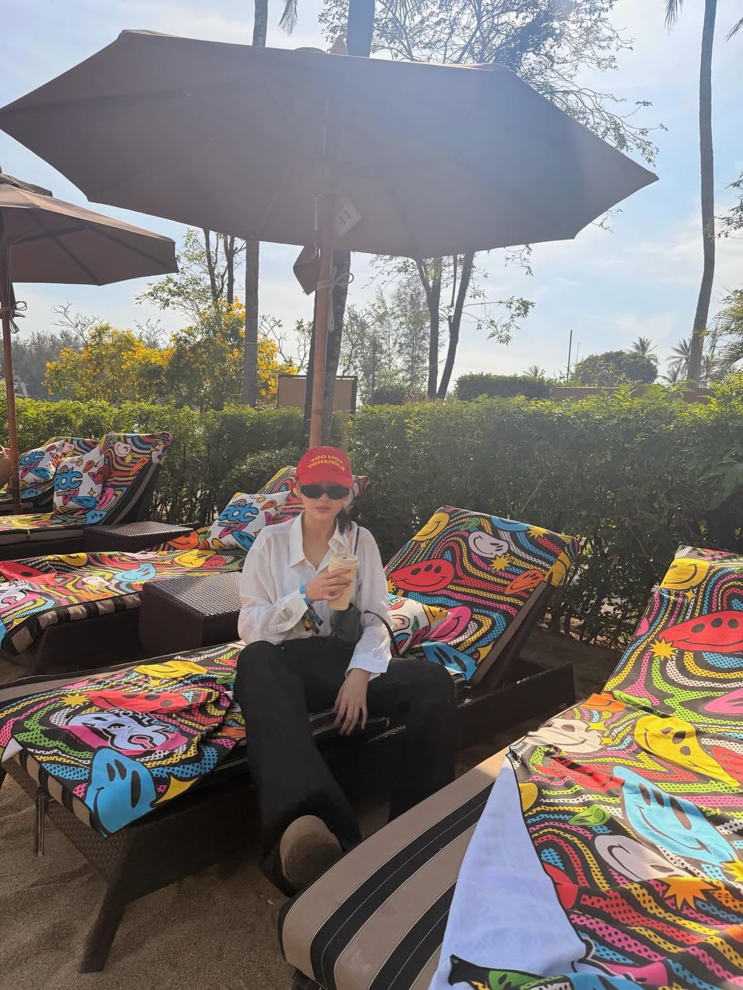 แพรว - นฤภรกมล ฉายแสง