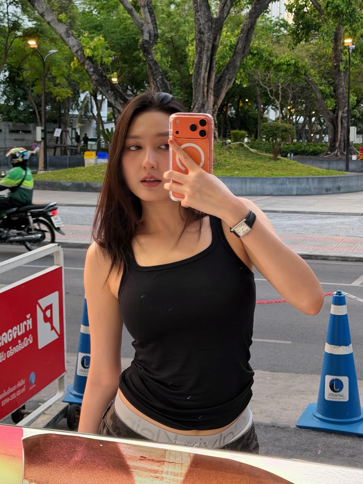 แพรว - นฤภรกมล ฉายแสง