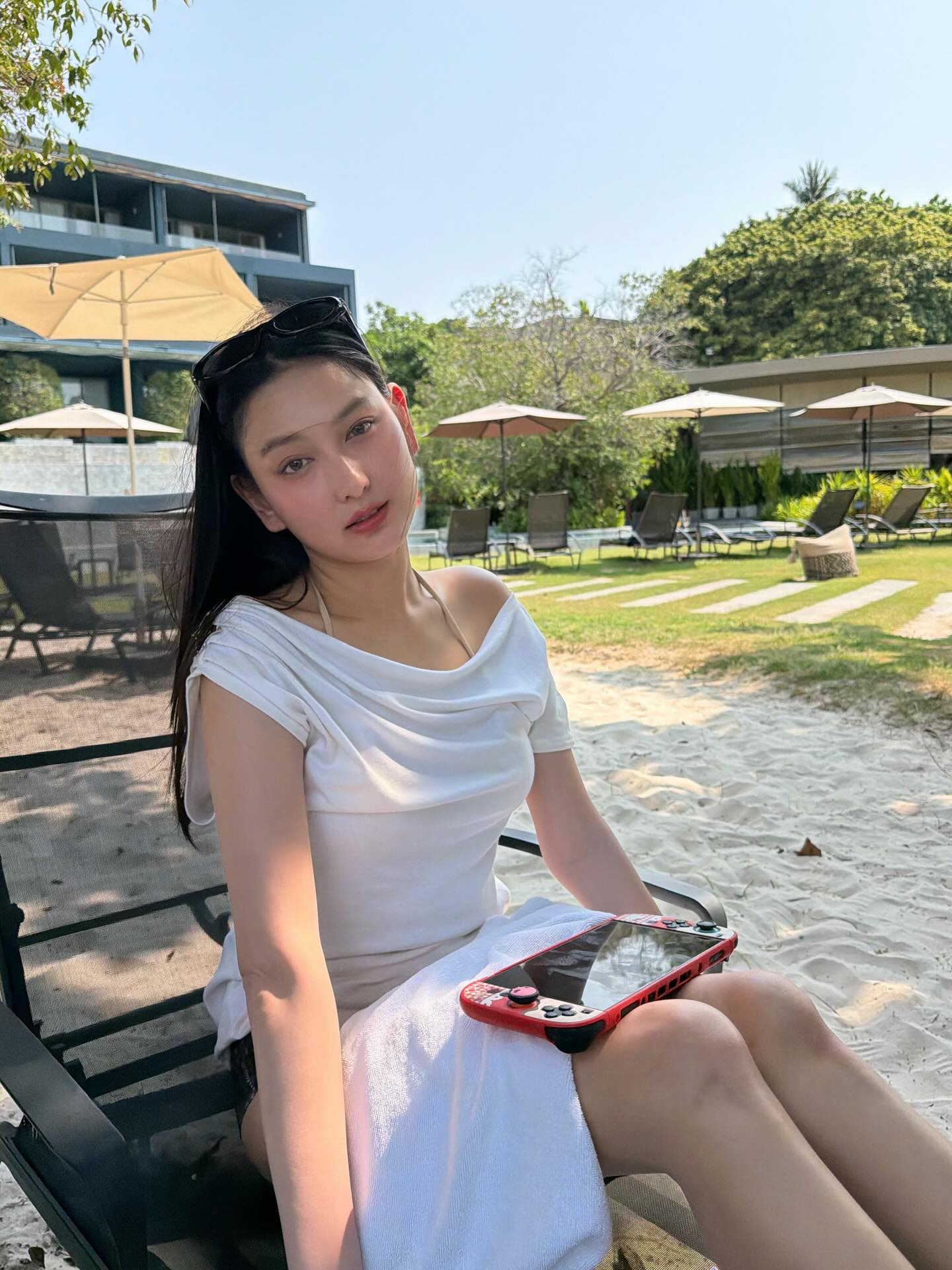 แพรว - นฤภรกมล ฉายแสง
