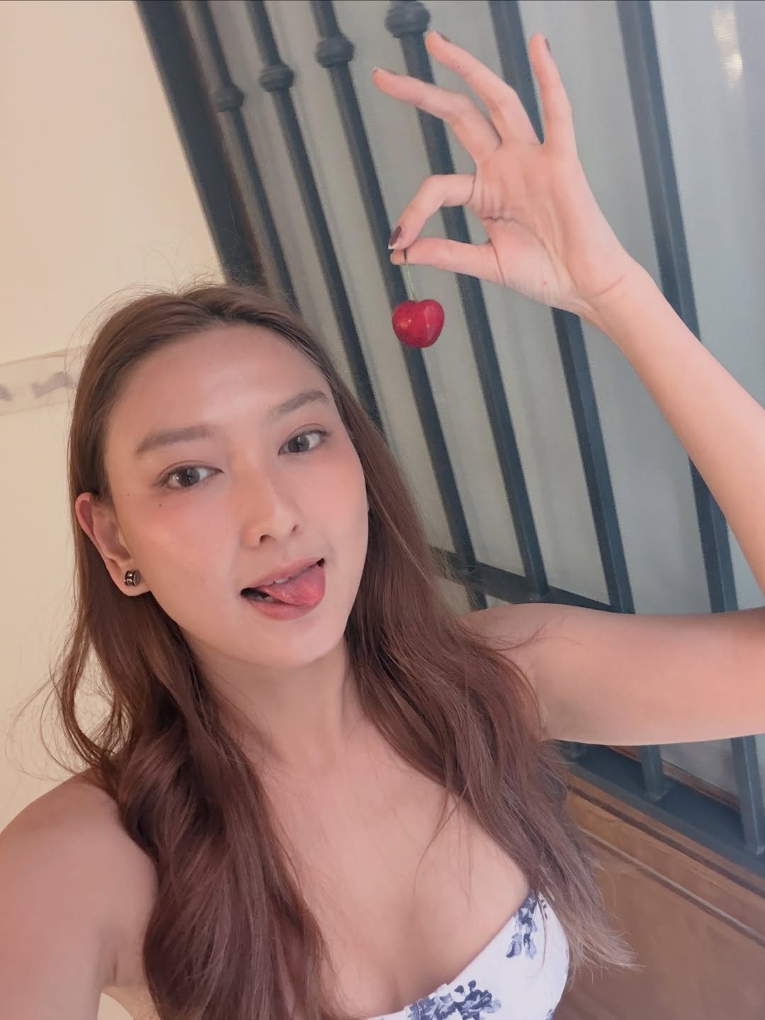 แพรว - นฤภรกมล ฉายแสง