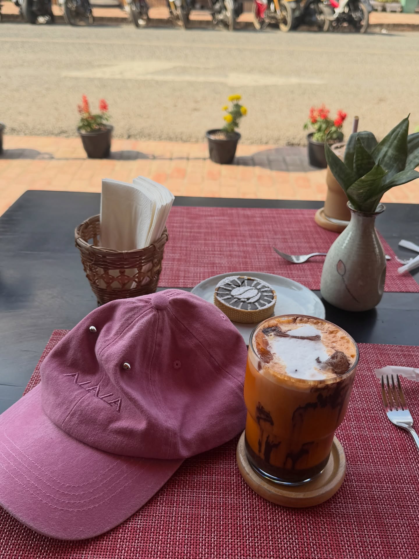 นต - ปณต คุณประเสริฐ