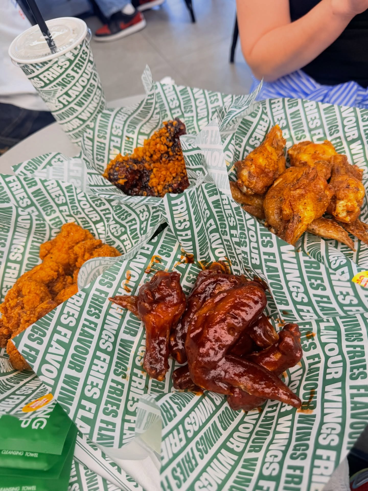 นต - ปณต คุณประเสริฐ