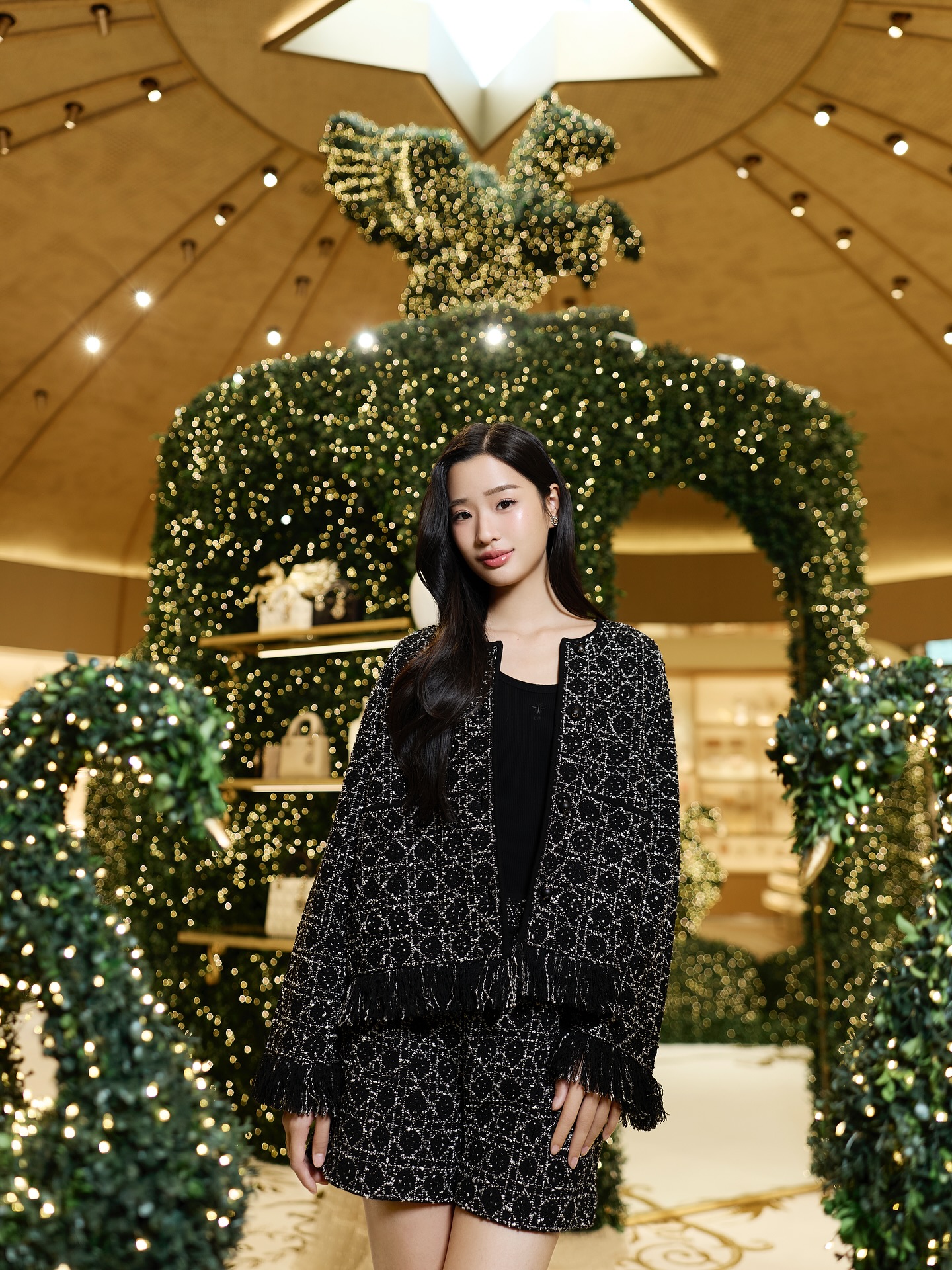 ตู - ต้นตะวัน ตันติเวชกุล