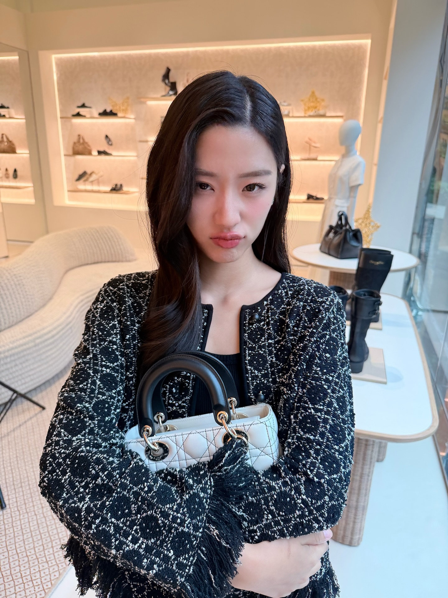 ตู - ต้นตะวัน ตันติเวชกุล