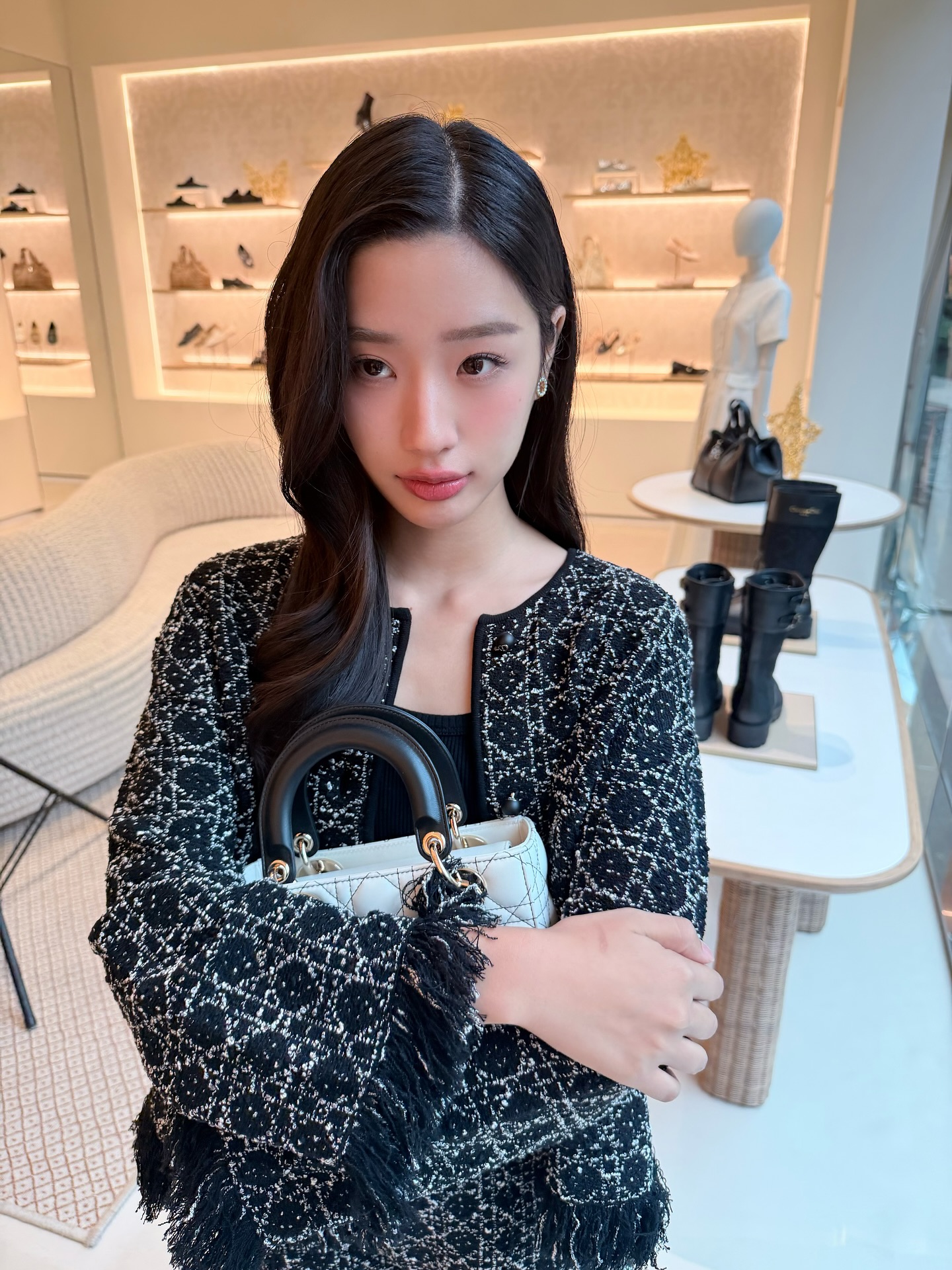 ตู - ต้นตะวัน ตันติเวชกุล