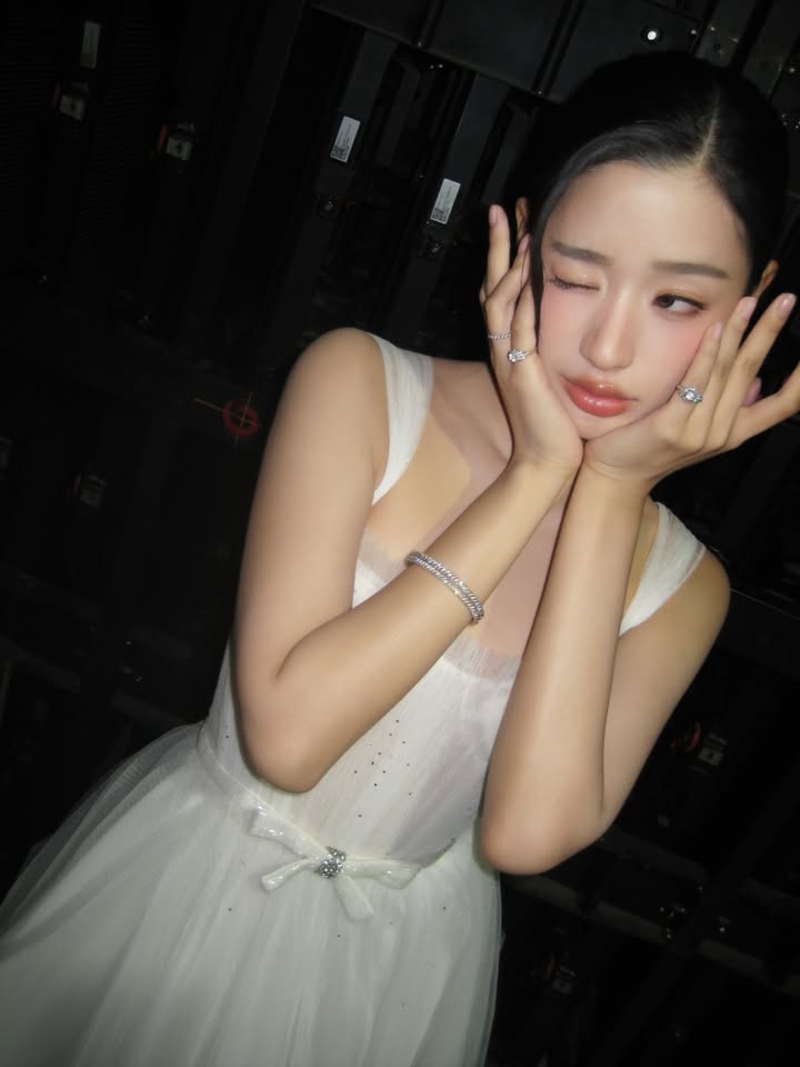 ตู - ต้นตะวัน ตันติเวชกุล