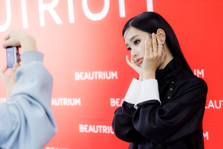 ตู - ต้นตะวัน ตันติเวชกุล