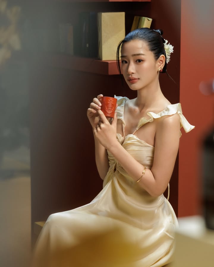 ตู - ต้นตะวัน ตันติเวชกุล