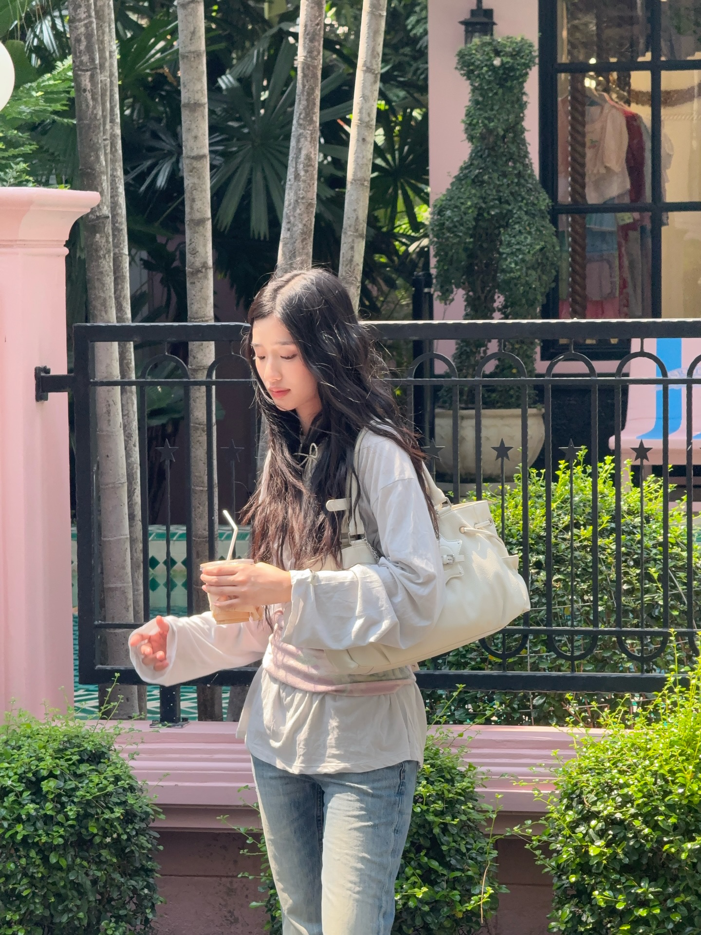 ตู - ต้นตะวัน ตันติเวชกุล