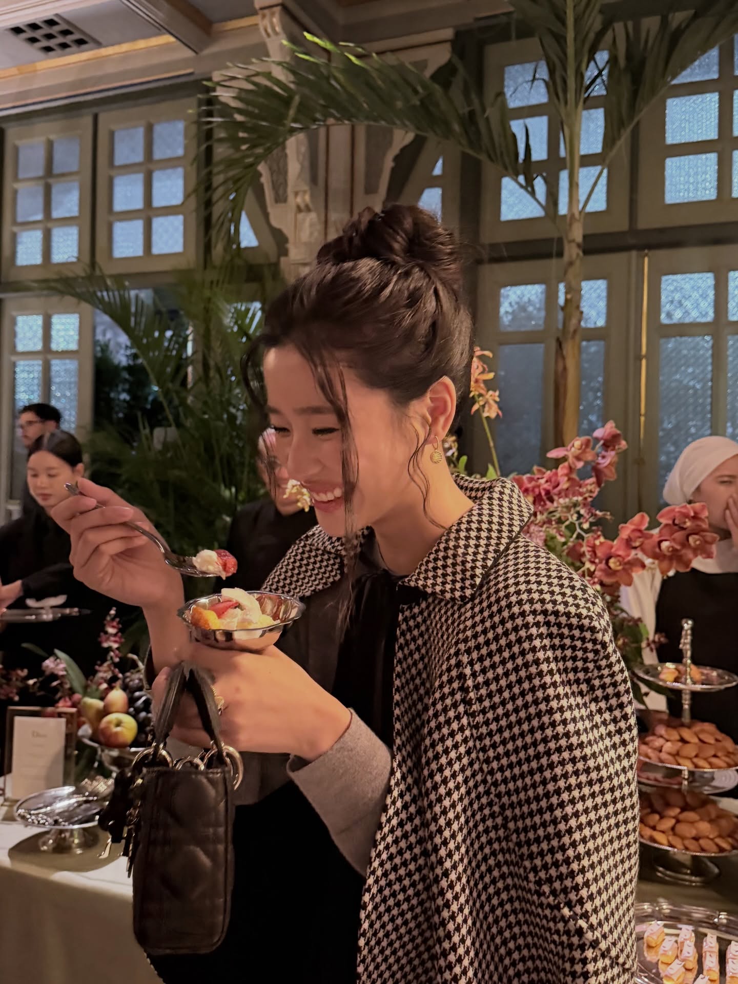 ตู - ต้นตะวัน ตันติเวชกุล