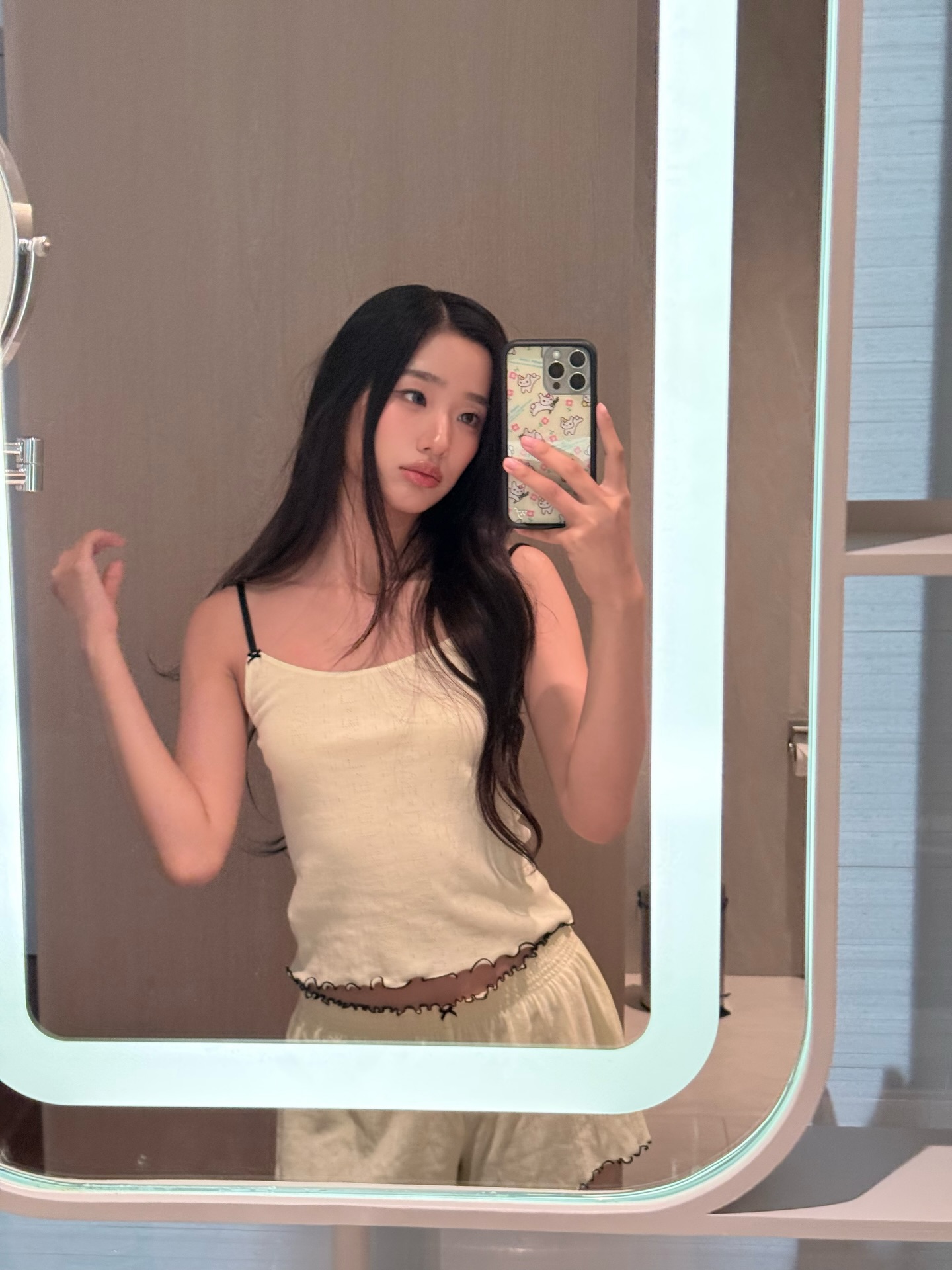 ตู - ต้นตะวัน ตันติเวชกุล