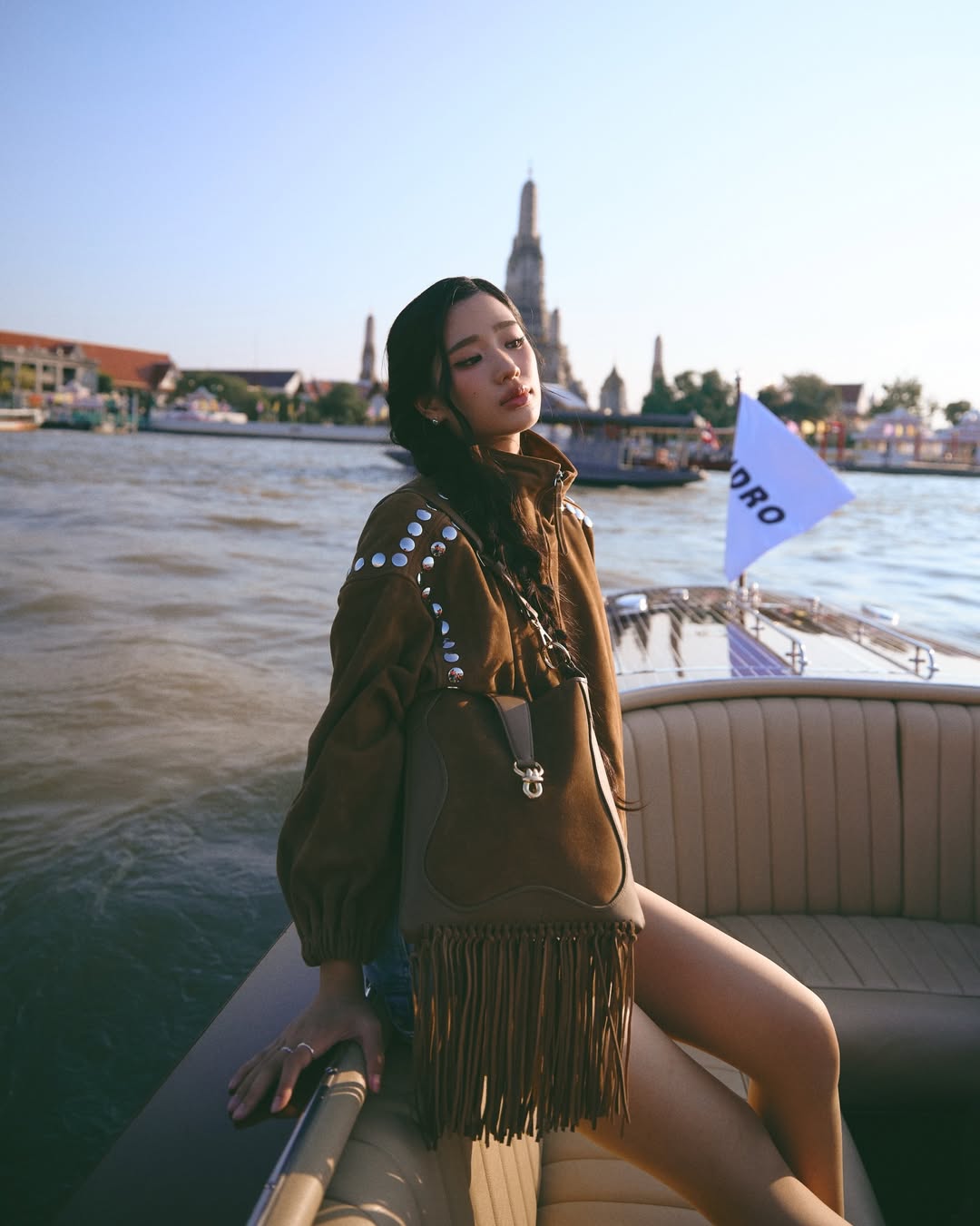 ตู - ต้นตะวัน ตันติเวชกุล