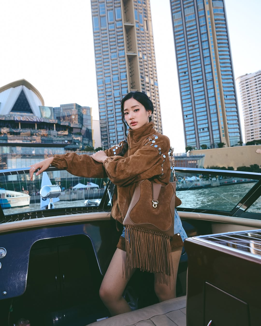 ตู - ต้นตะวัน ตันติเวชกุล