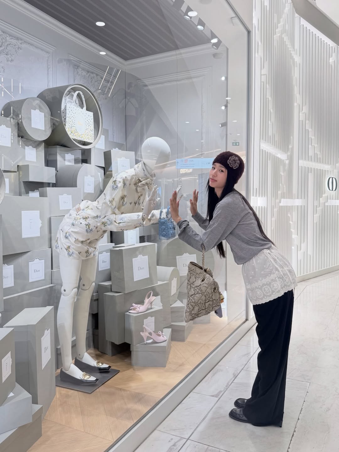 ตู - ต้นตะวัน ตันติเวชกุล